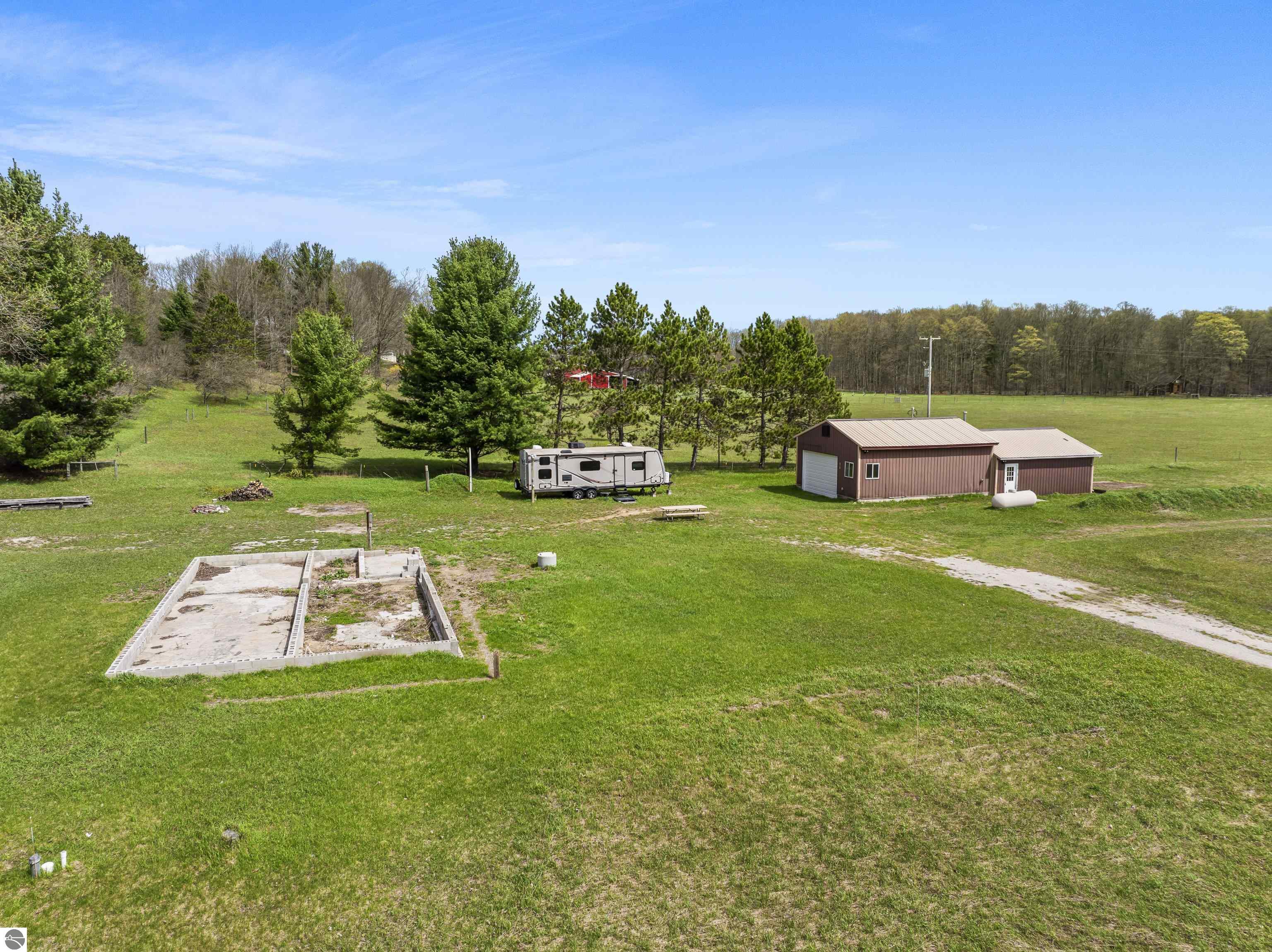 167 N Pioneer Road