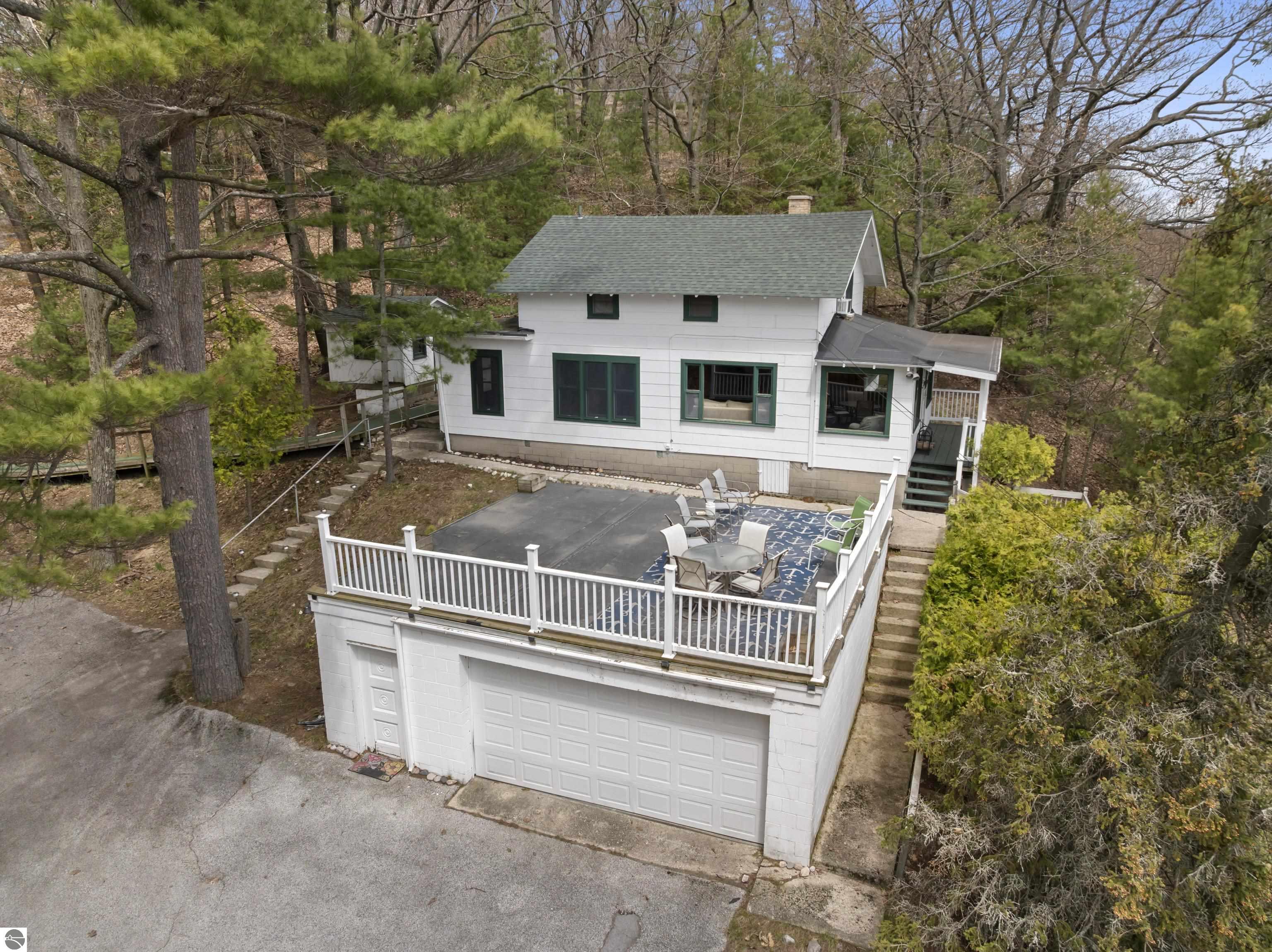 8368 Portage Point Drive