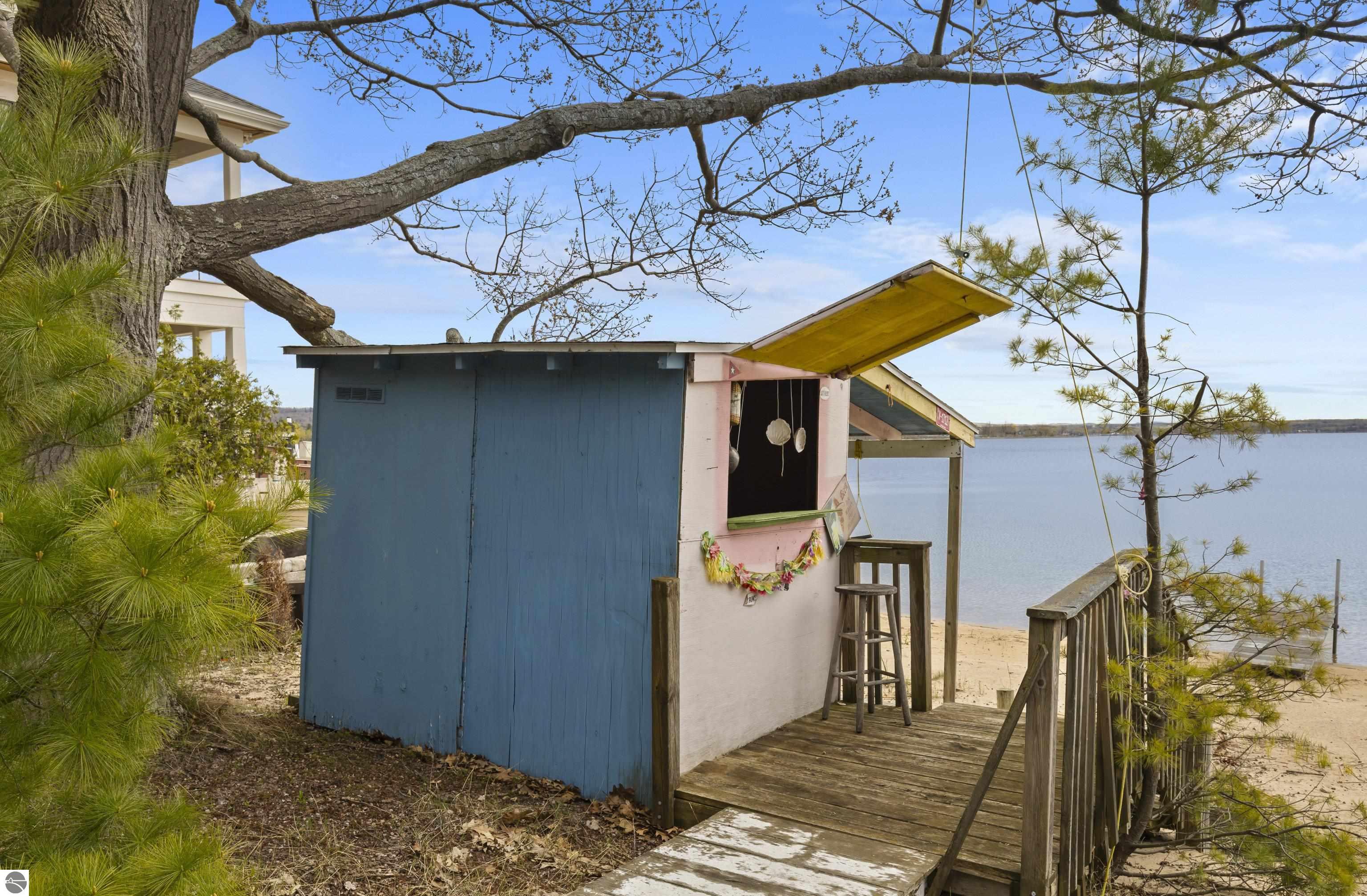 8368 Portage Point Drive