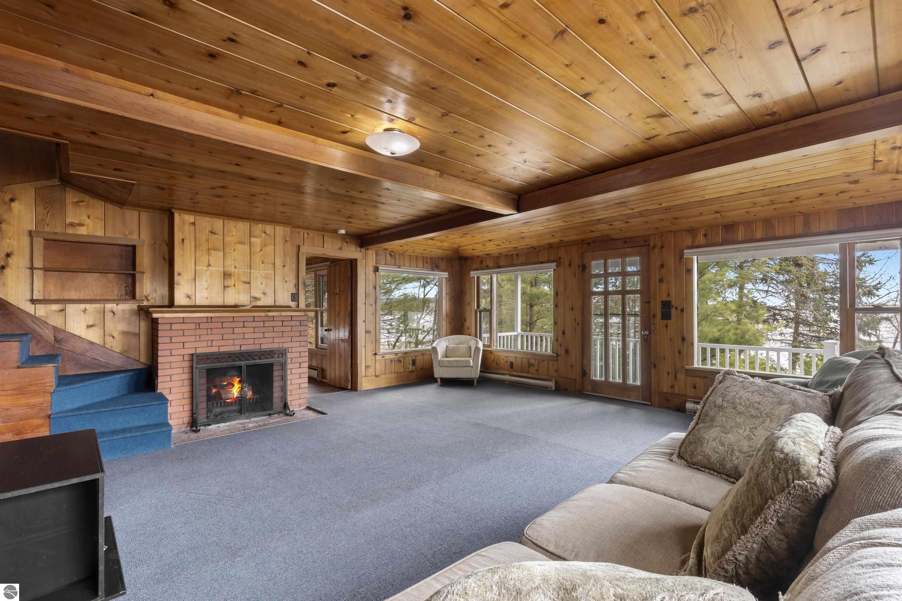 8368 Portage Point Drive