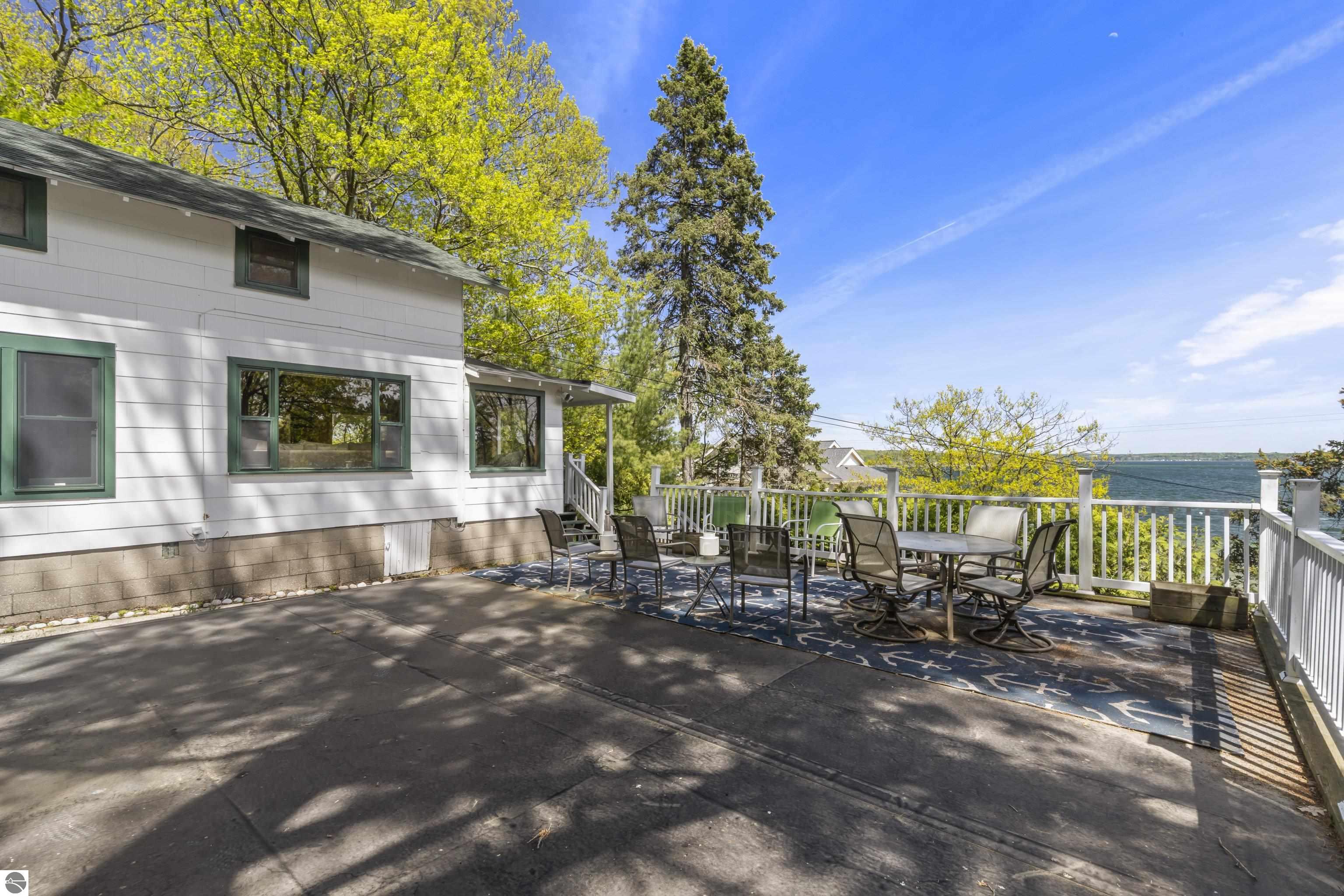 8368 Portage Point Drive