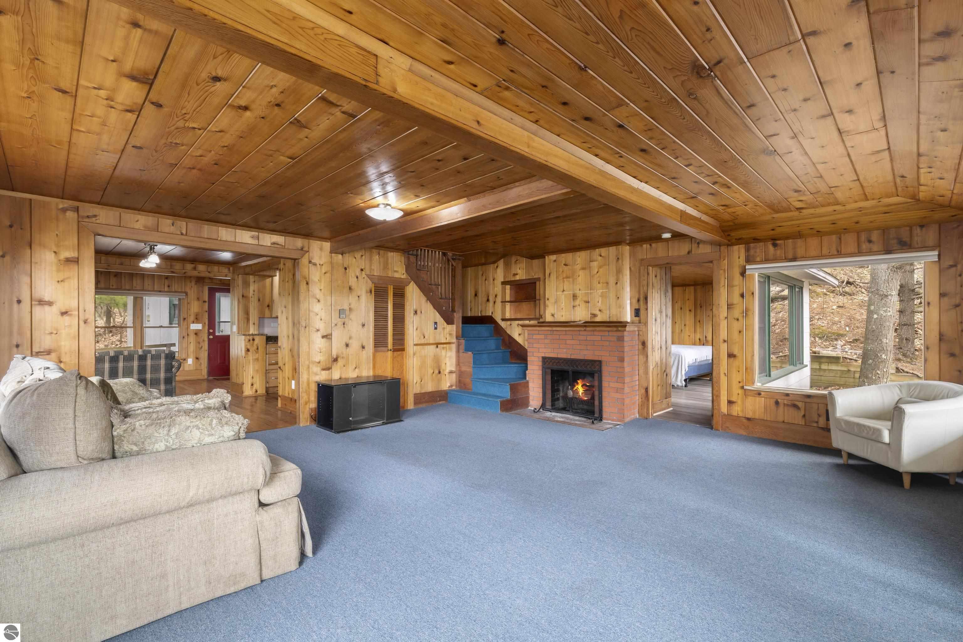 8368 Portage Point Drive