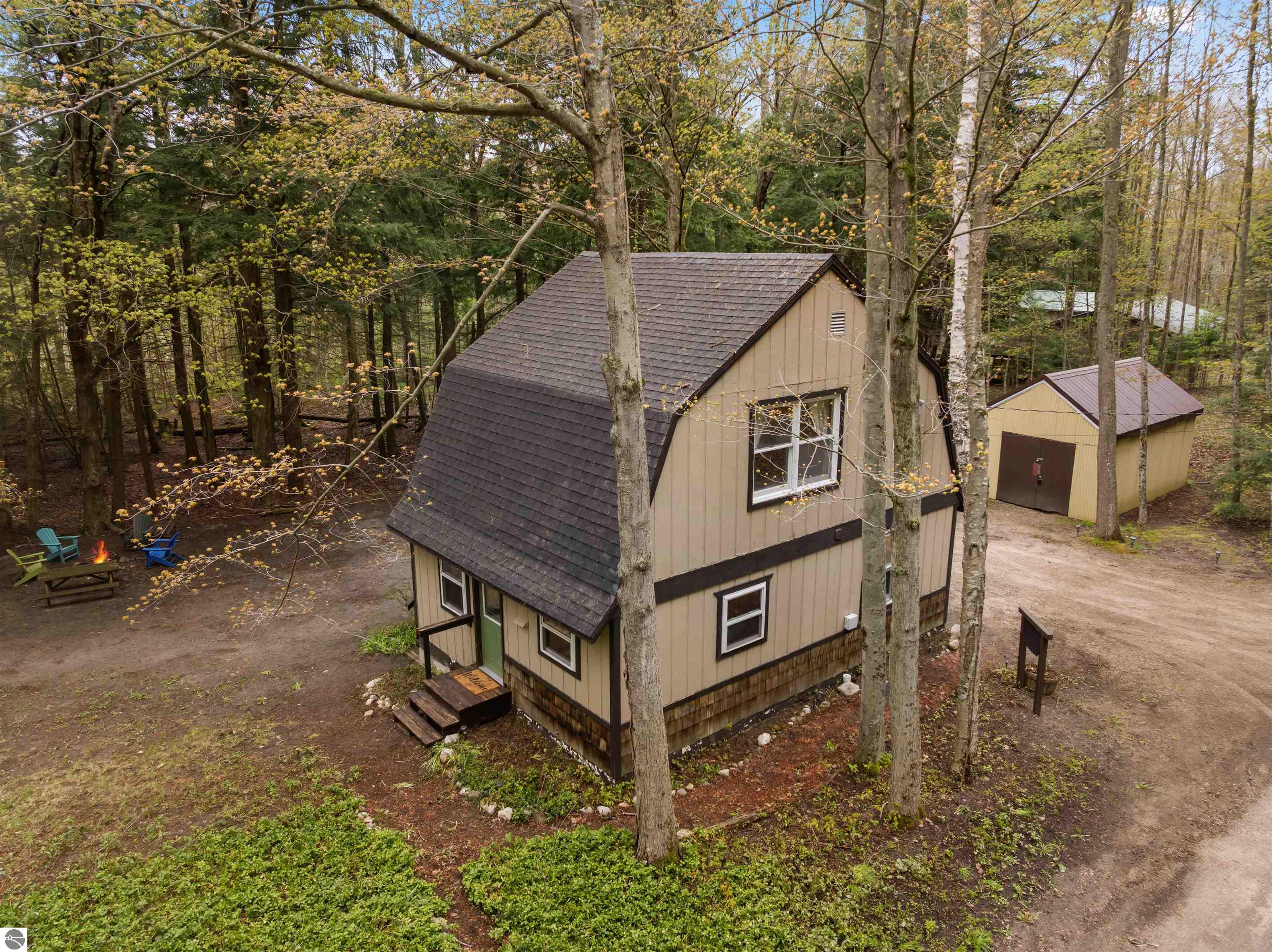 3513 River Road