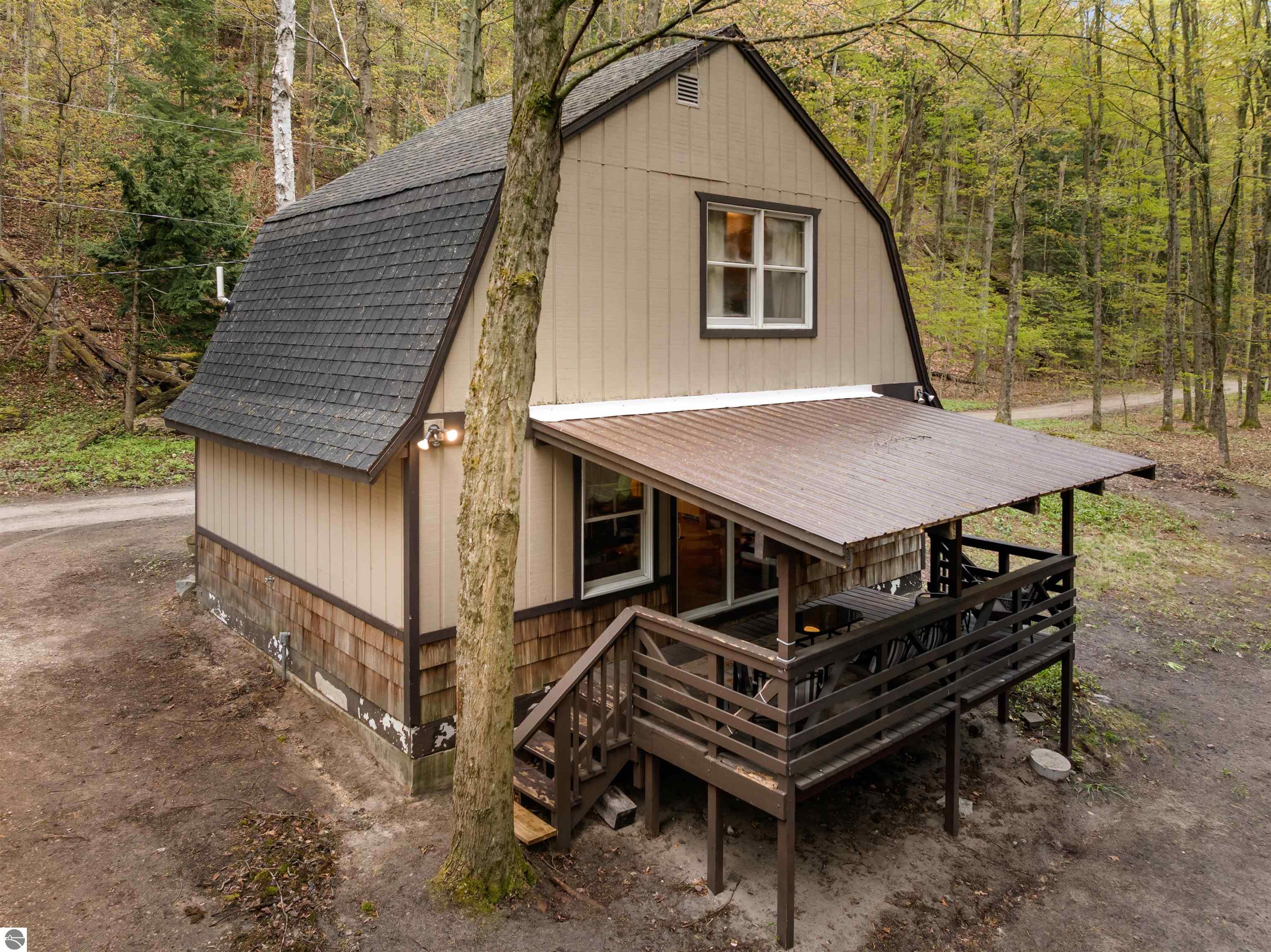 3513 River Road