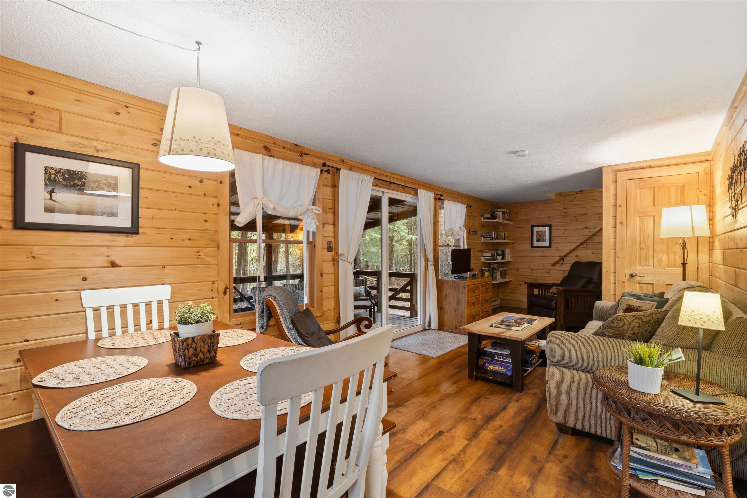 3513 River Road