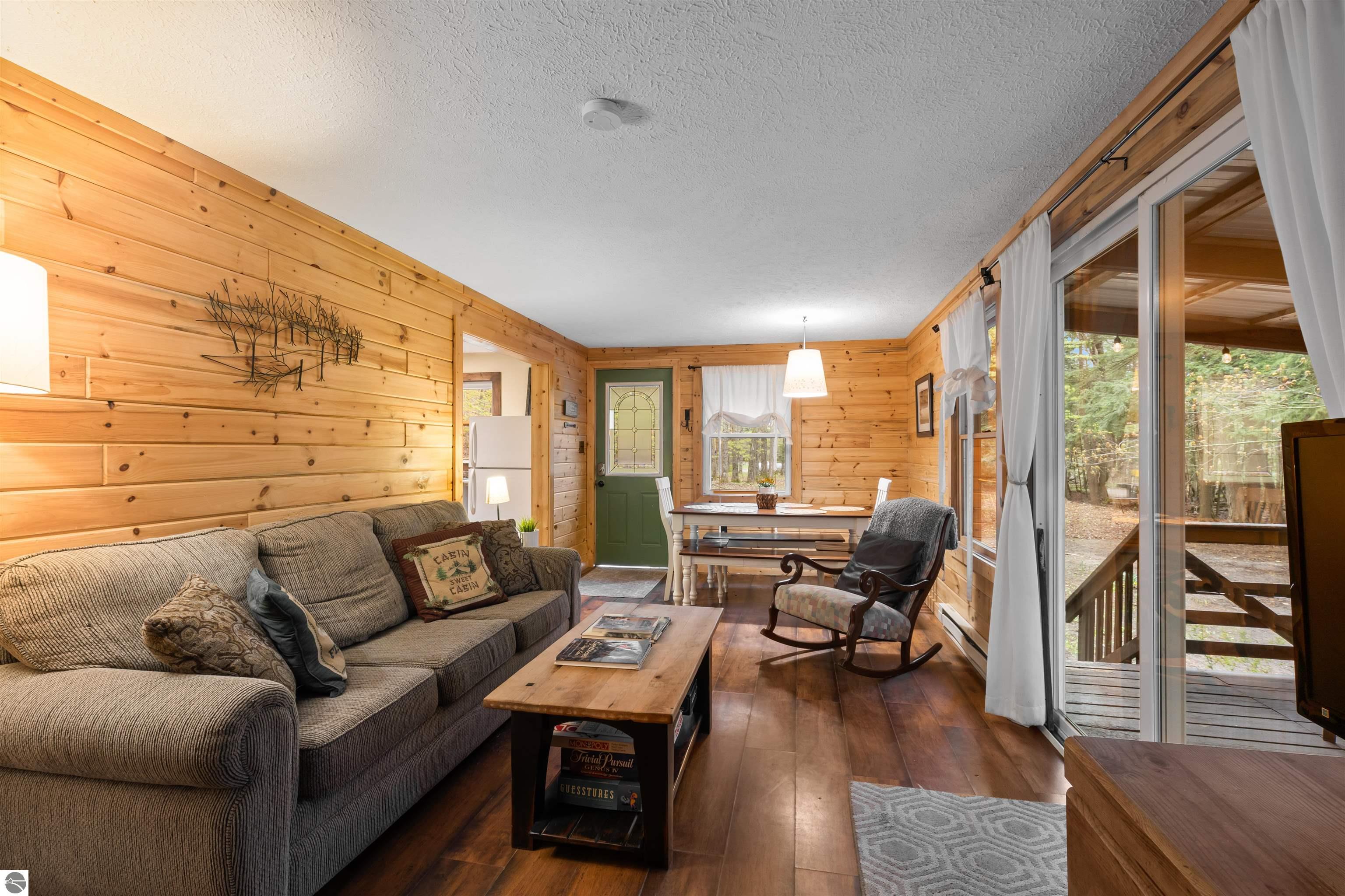 3513 River Road