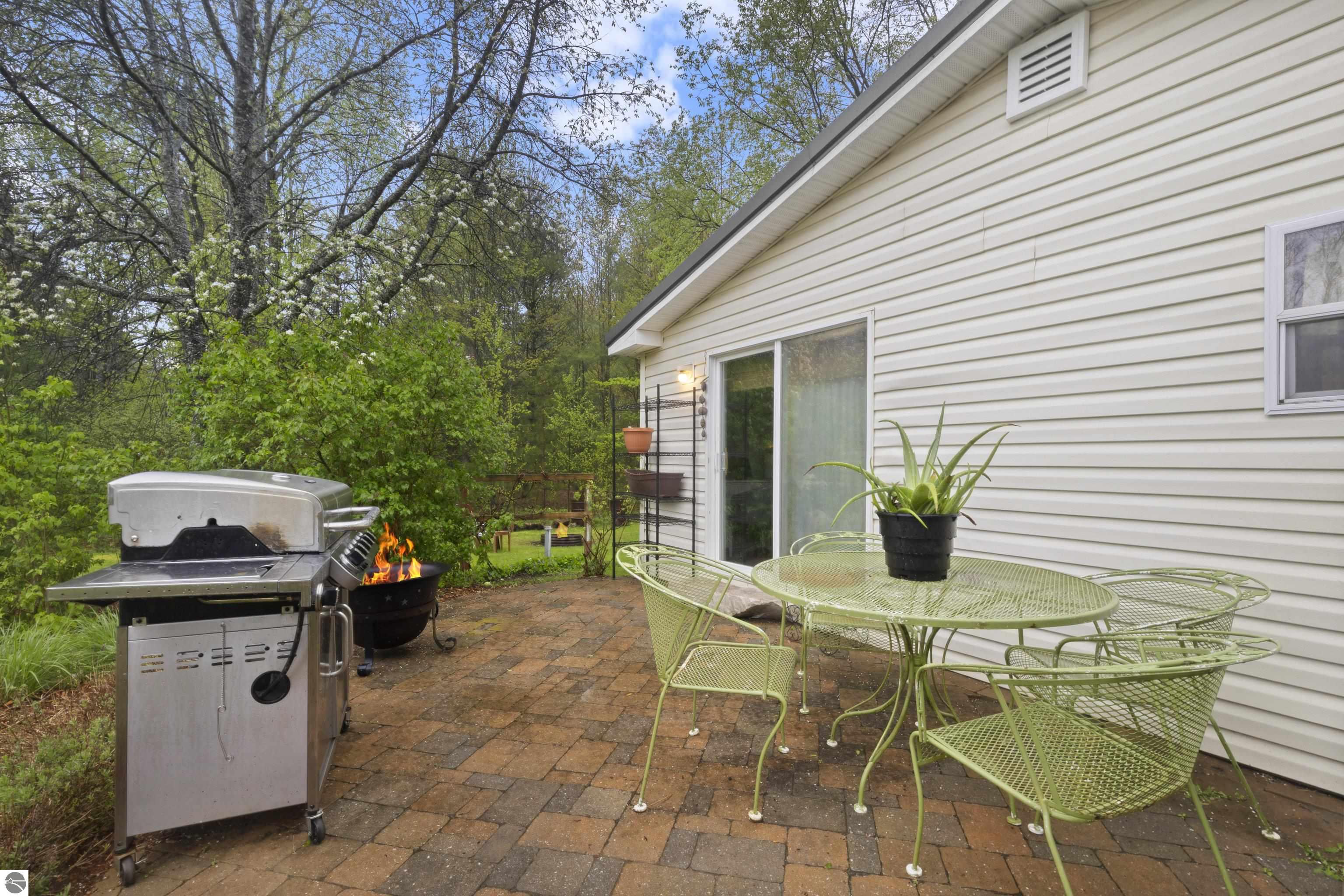 11774 Healey Lake Road