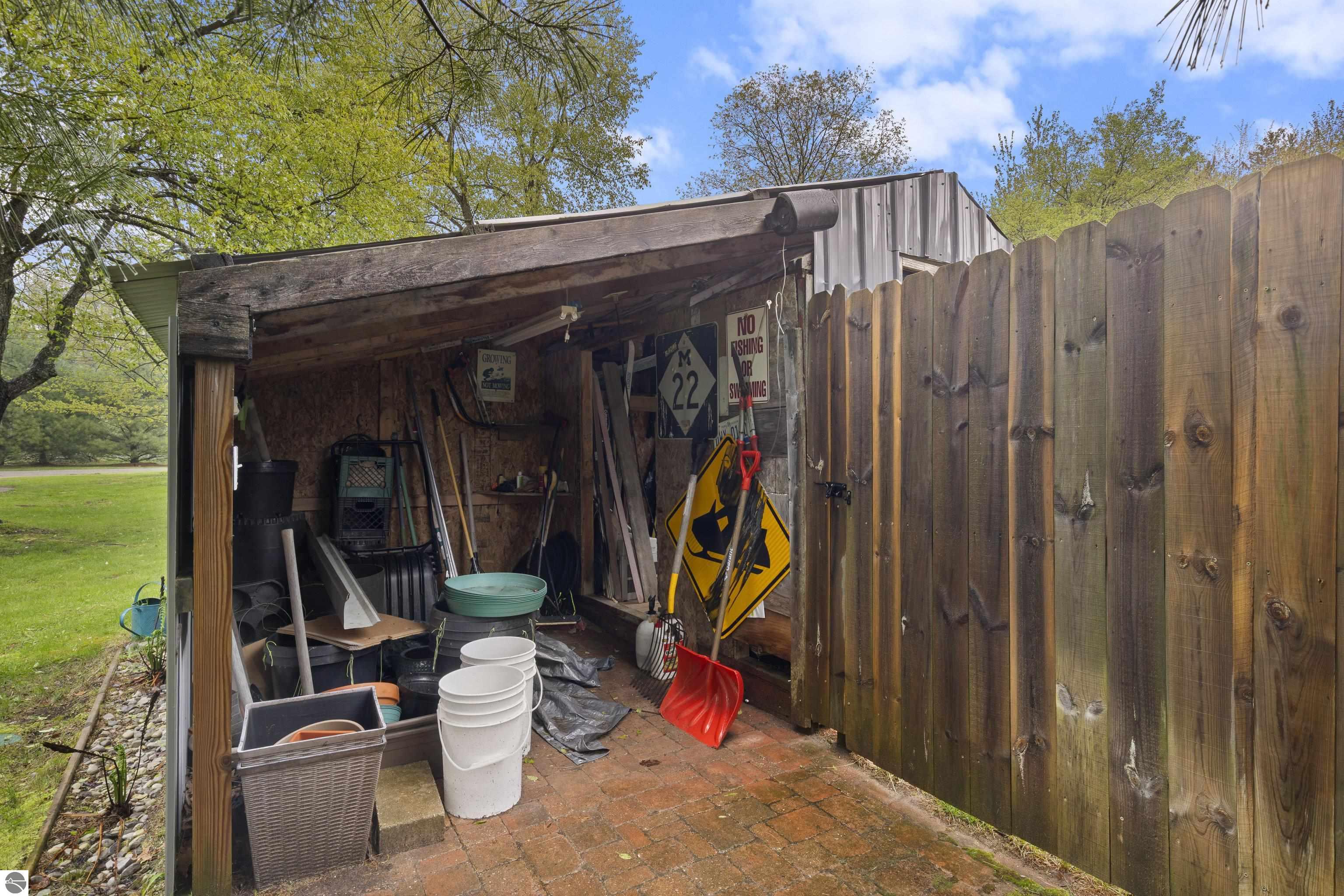11774 Healey Lake Road