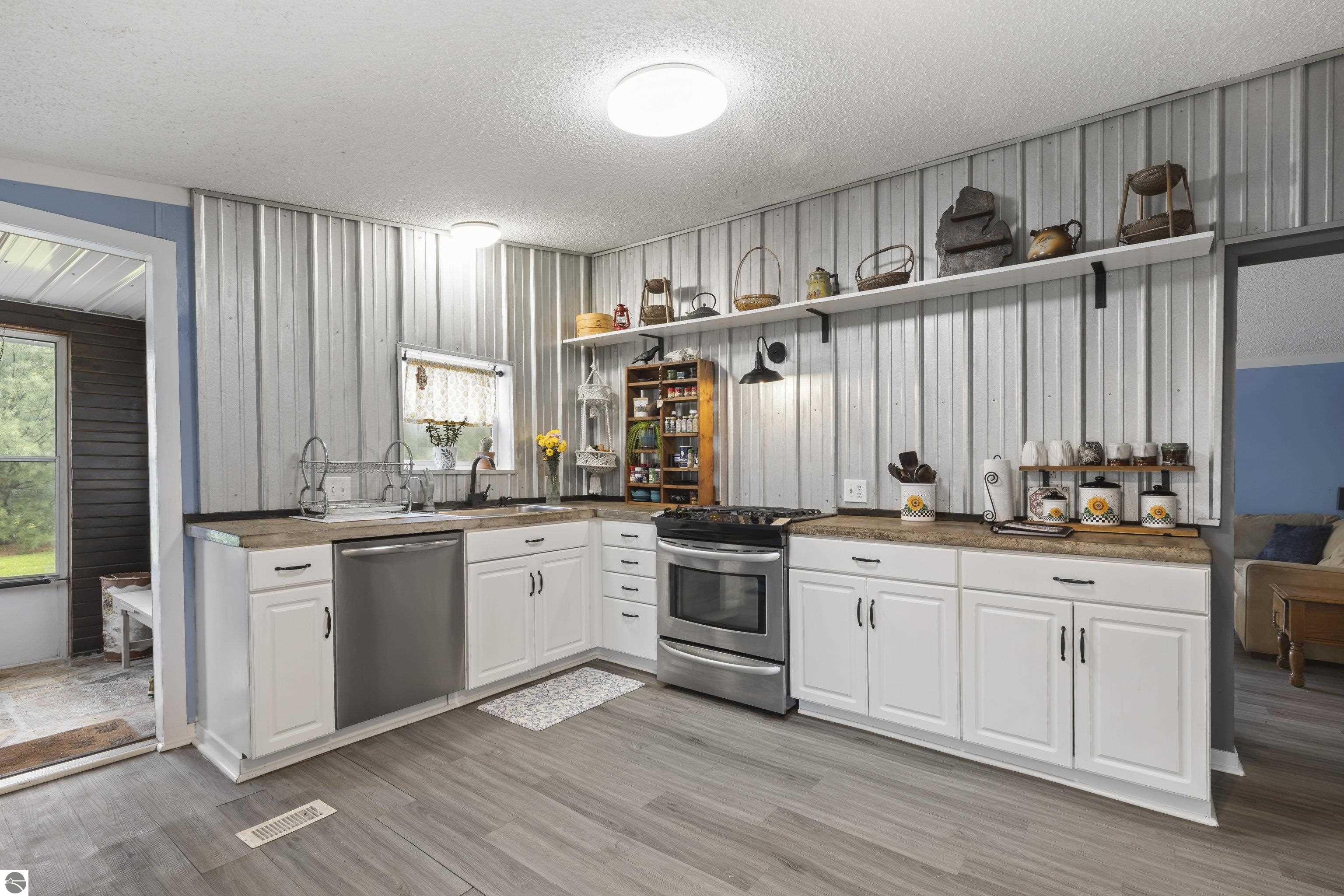 11774 Healey Lake Road