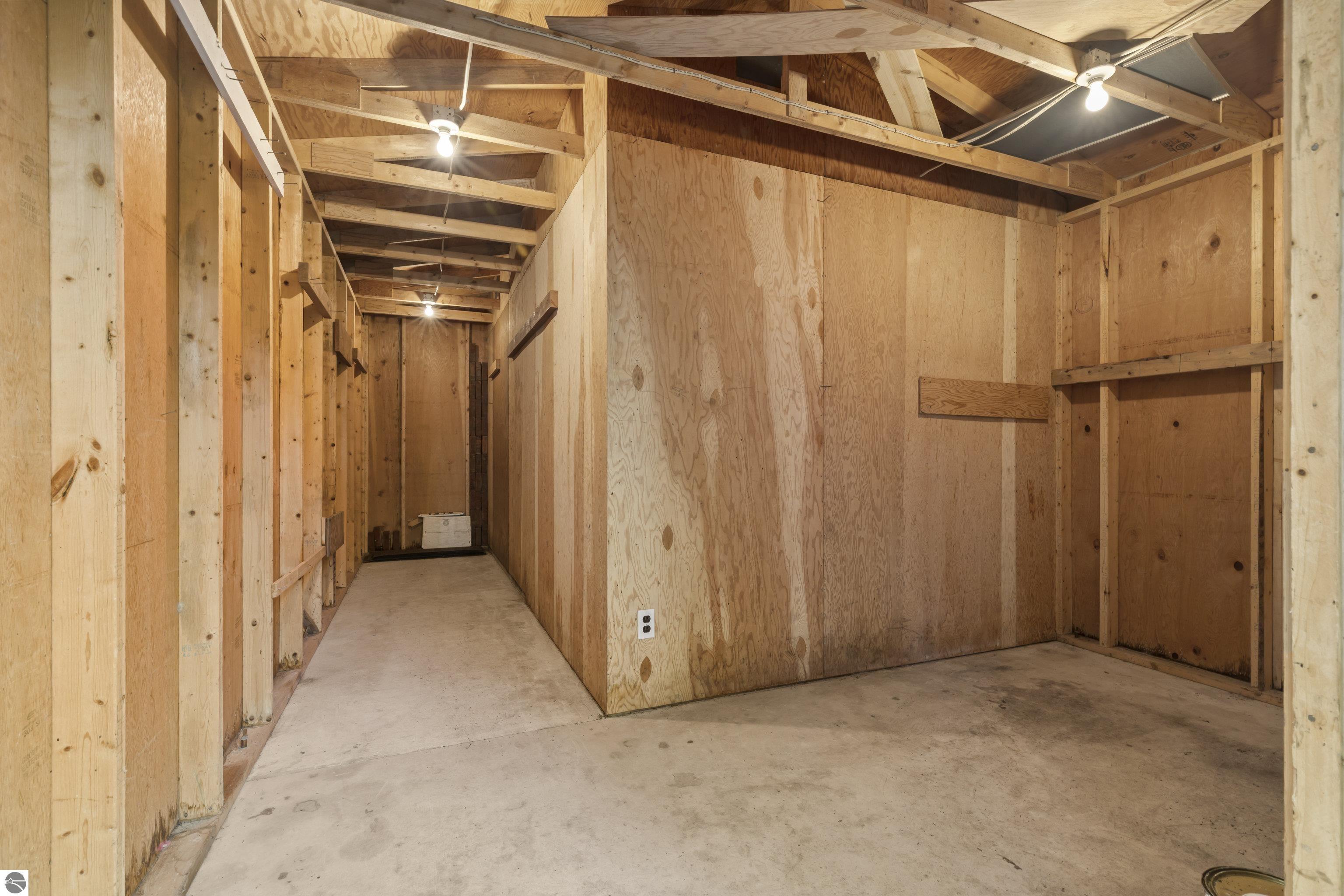 1313 E South Shore Drive