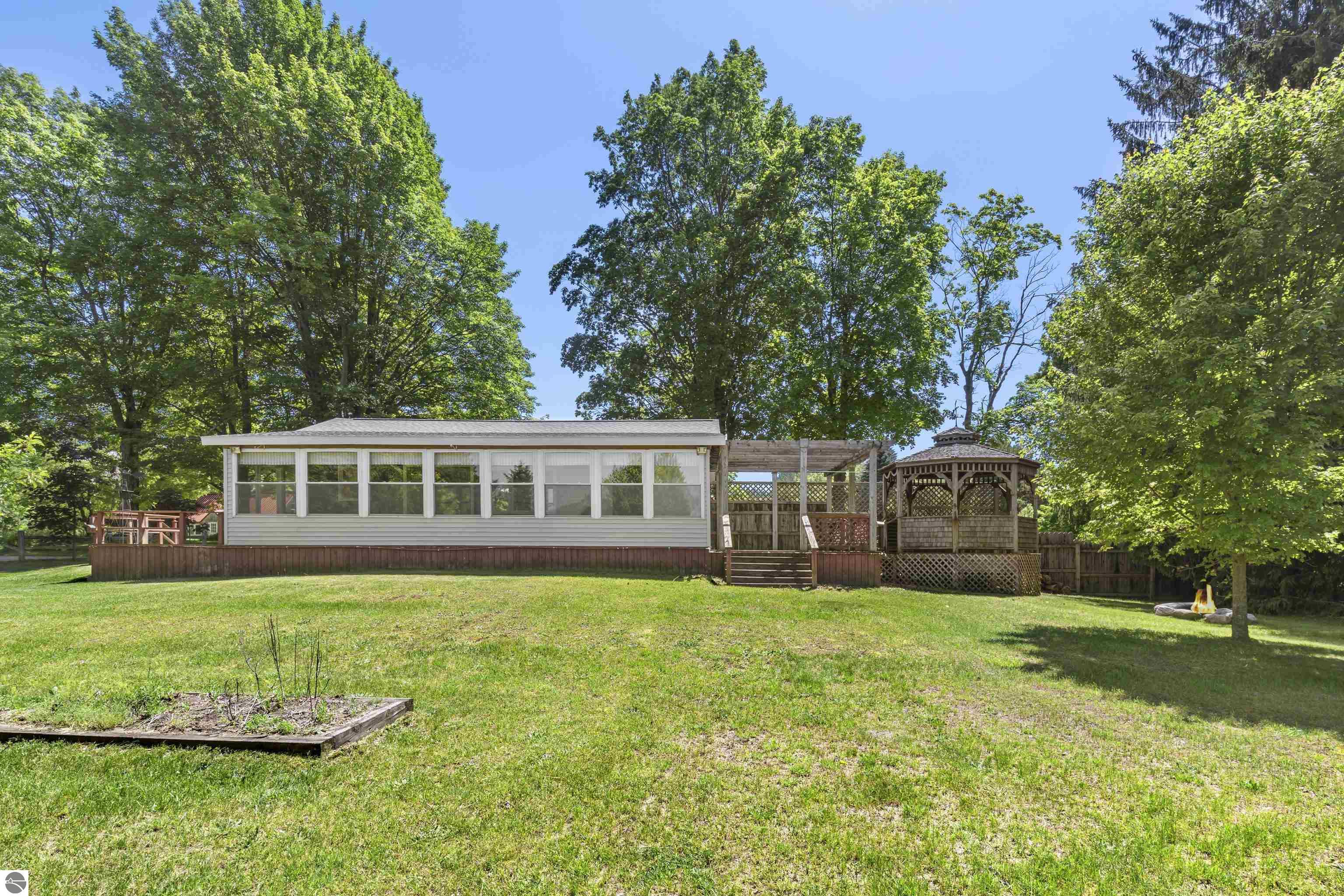 6756 Potter Road