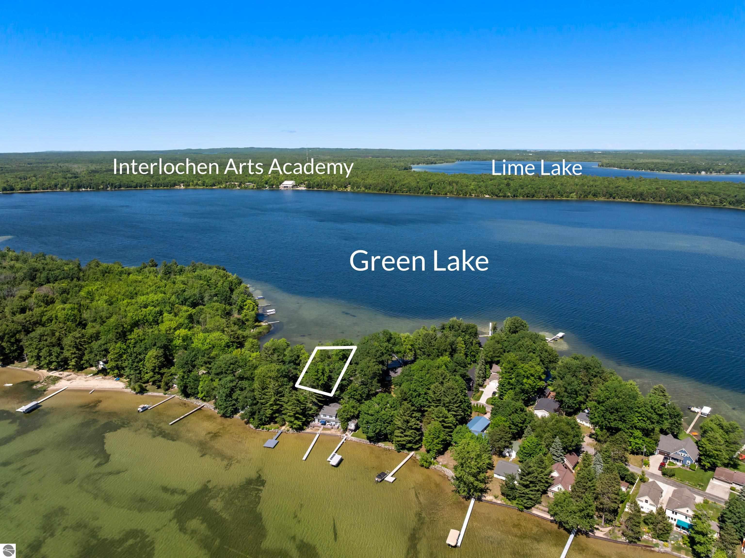 4871 Lakeview Drive