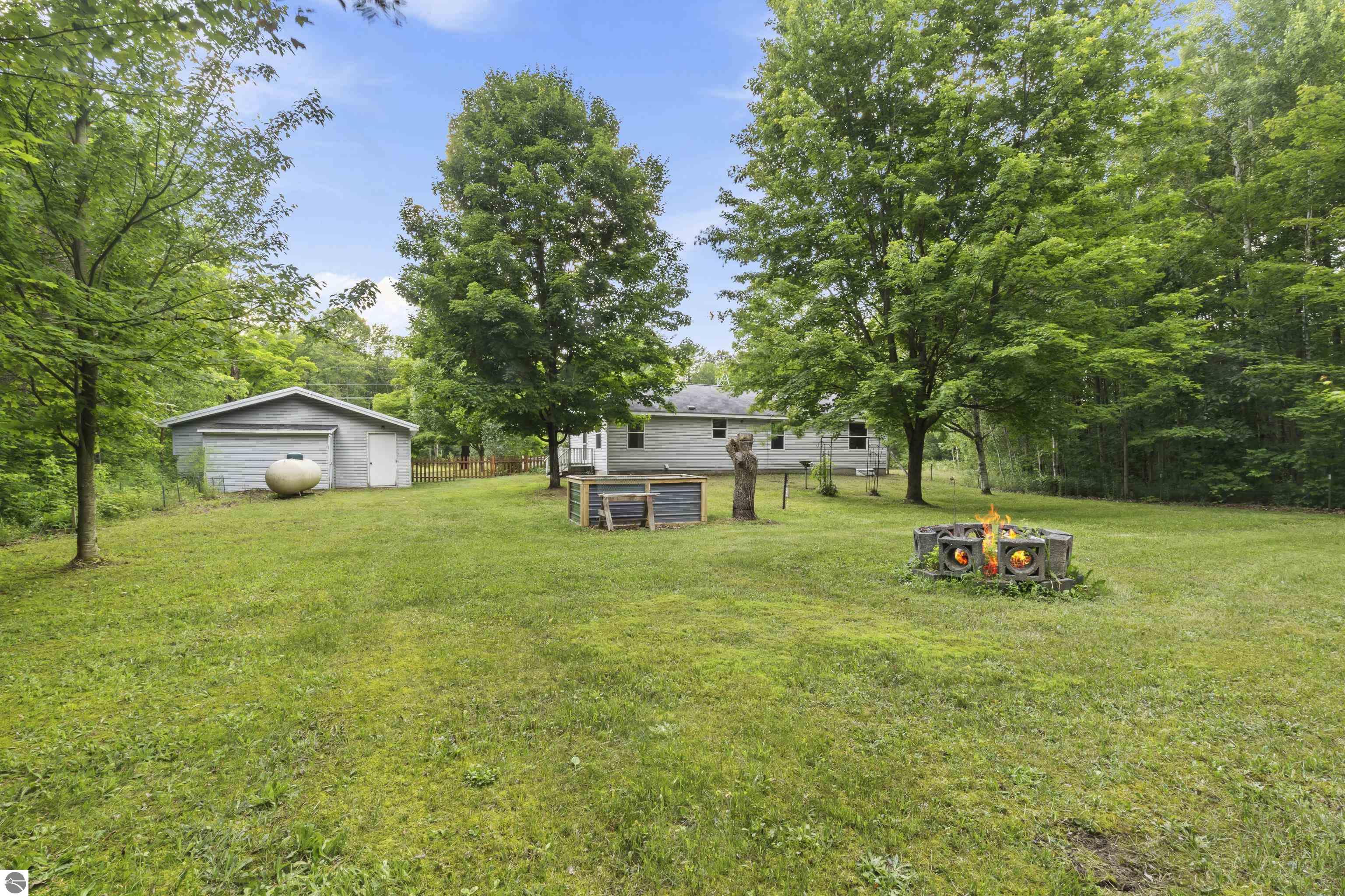 3839 Wallaker Road