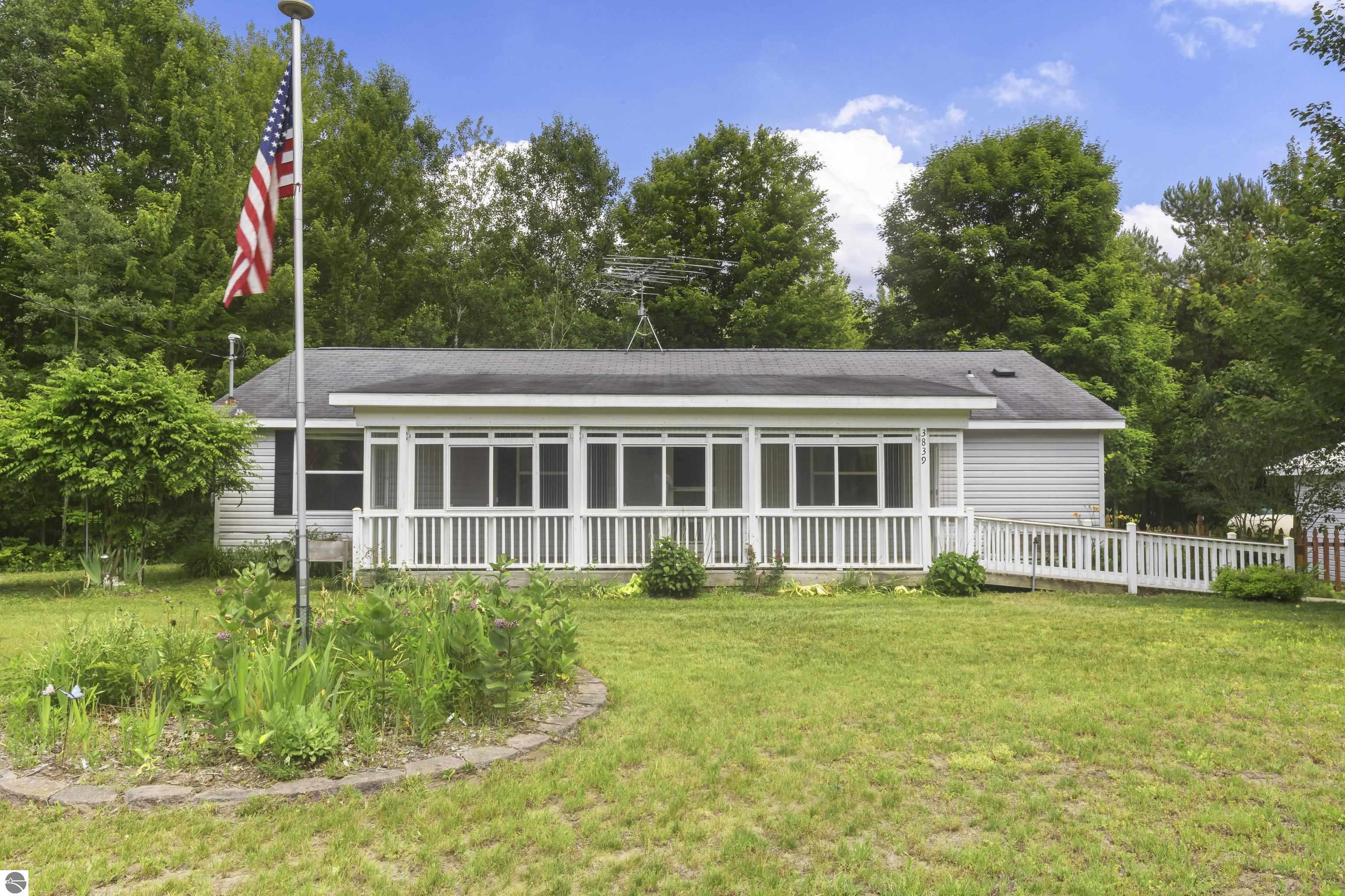 3839 Wallaker Road