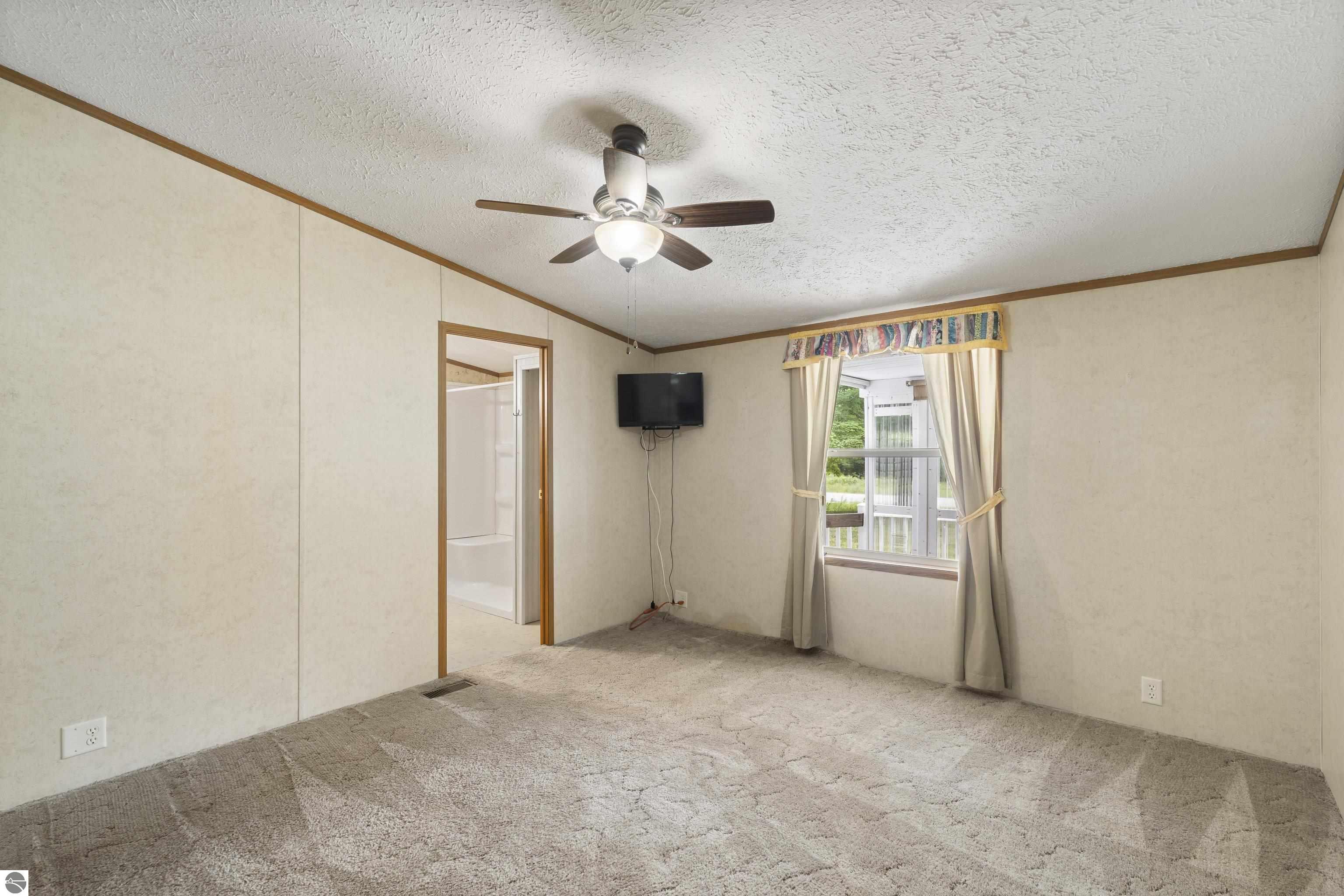 3839 Wallaker Road