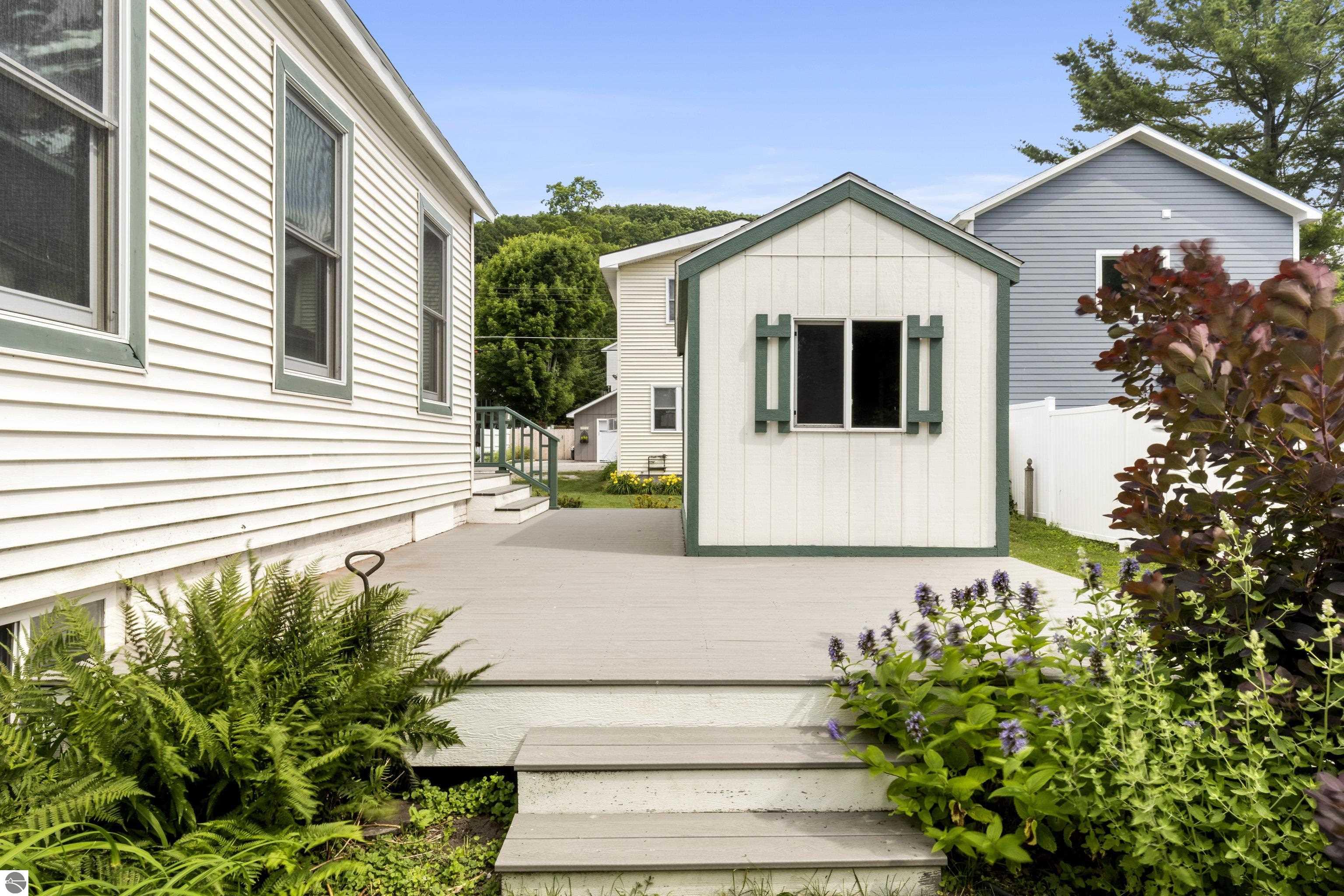 315 Forest Avenue