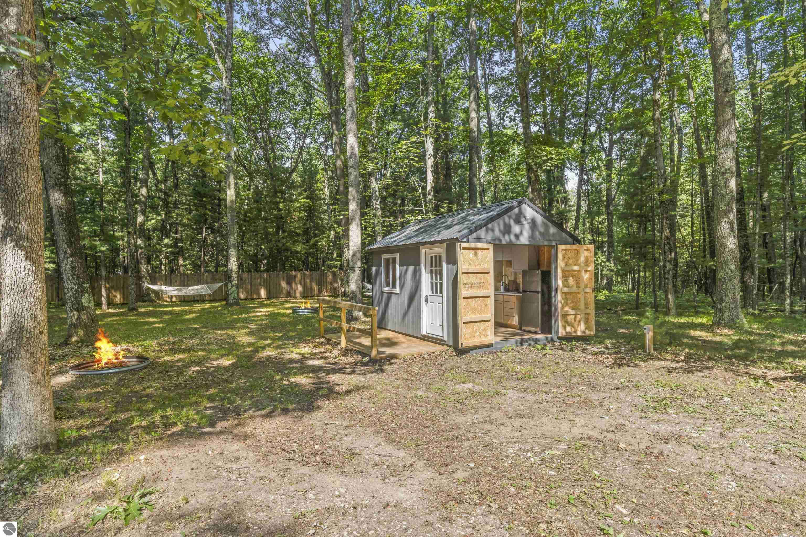 6098 W 9 Mile Road