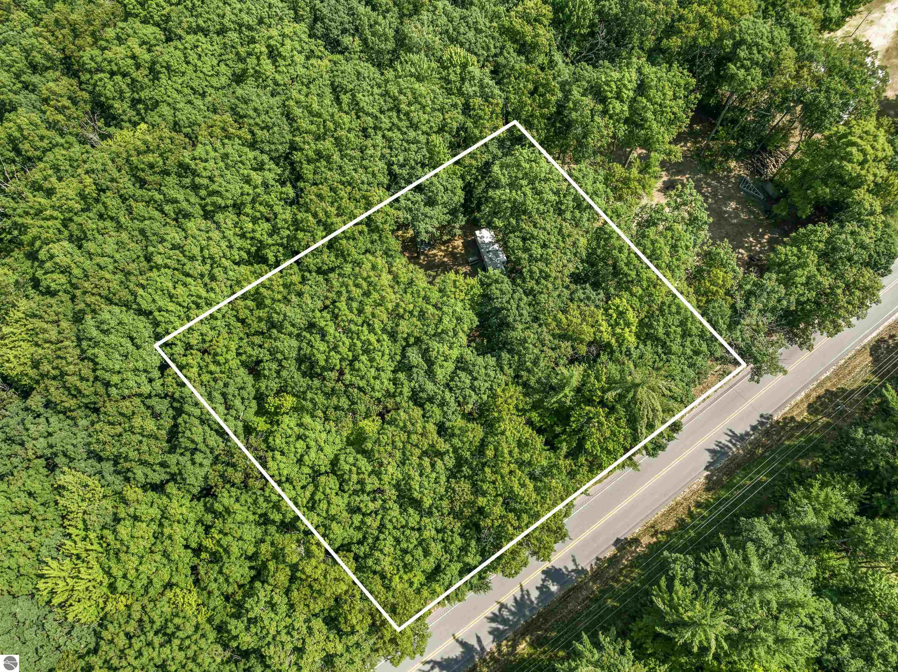 6098 W 9 Mile Road