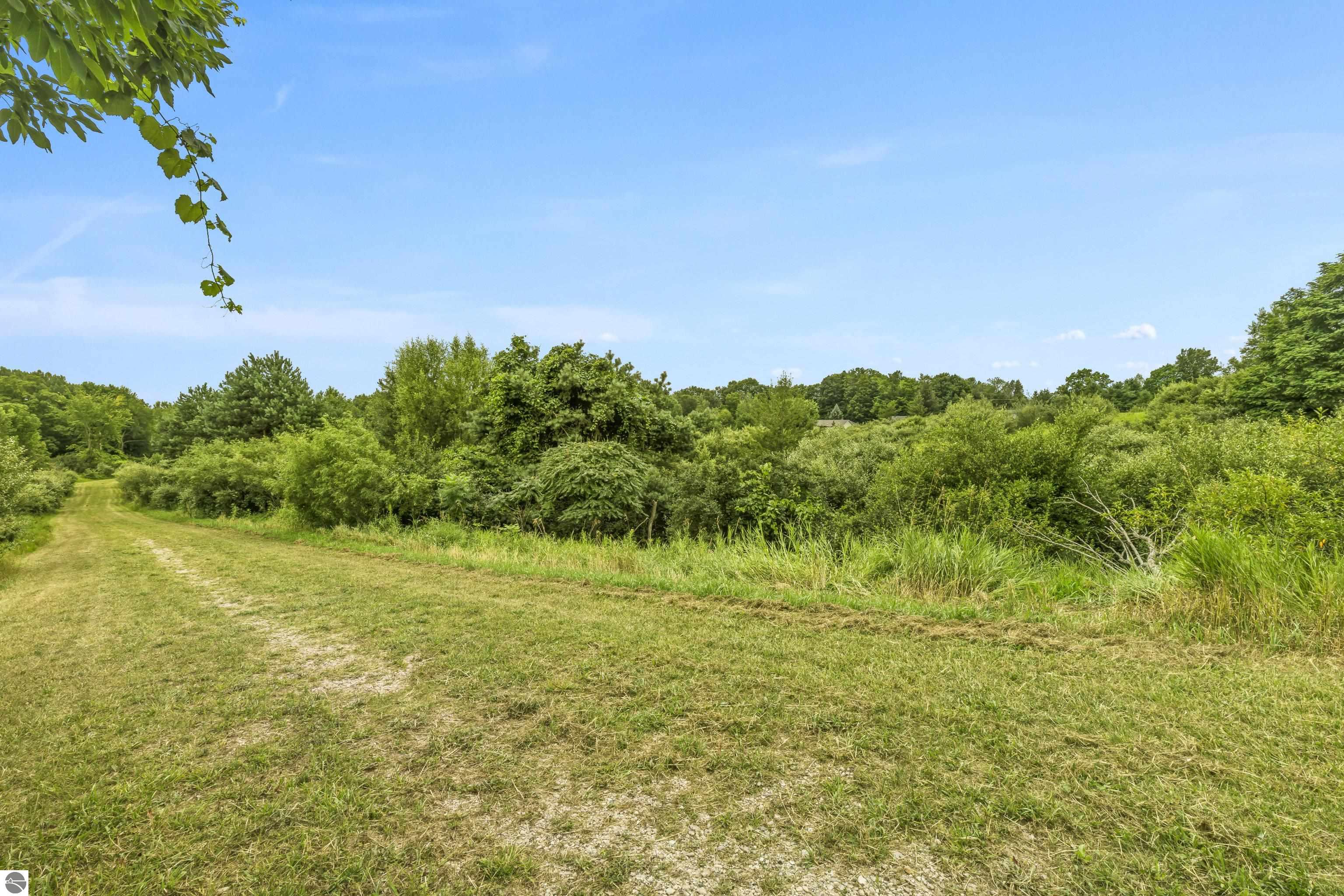 000 Lake Street