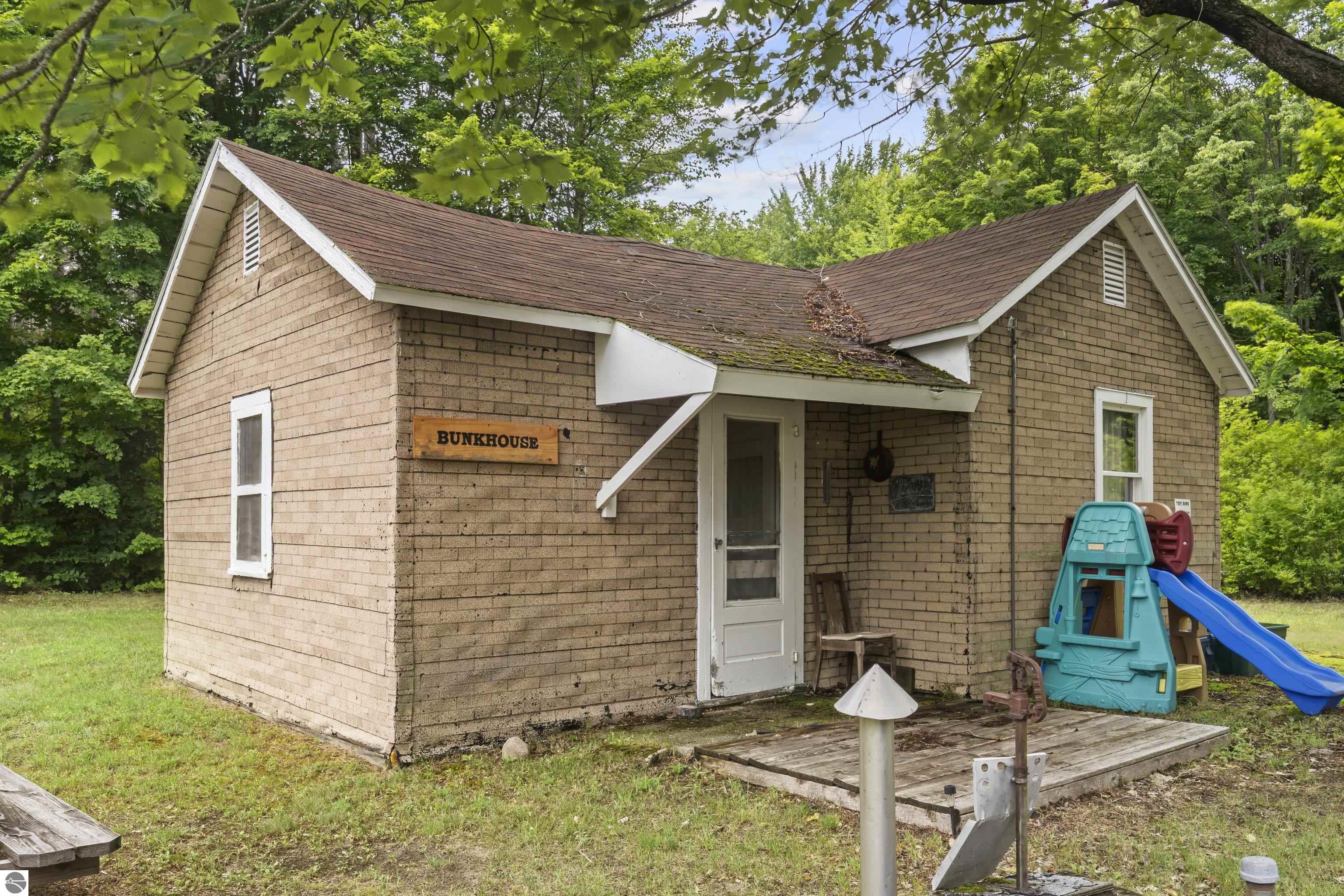 15357 Homestead Road