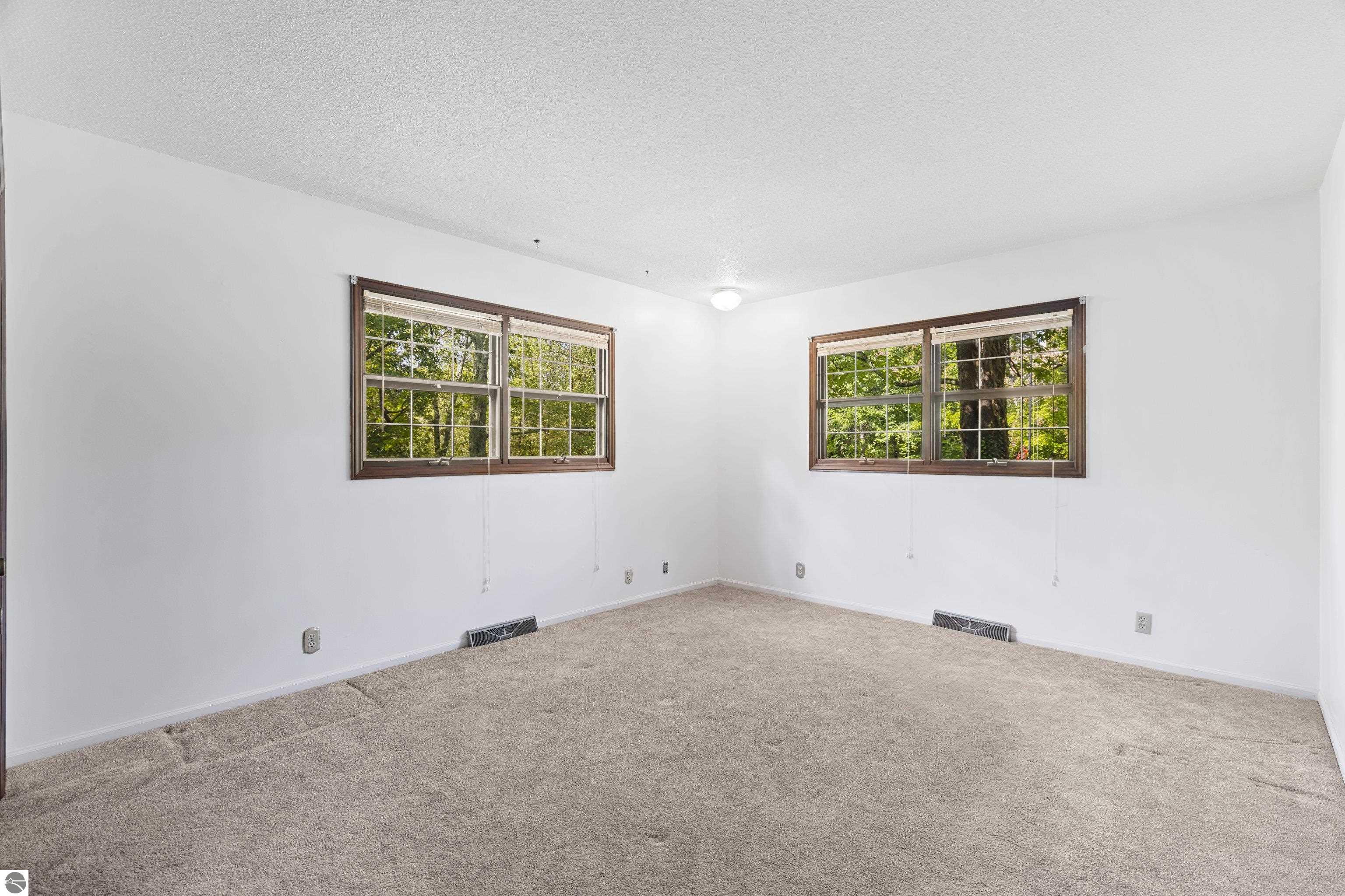 9095 Bear Creek Drive