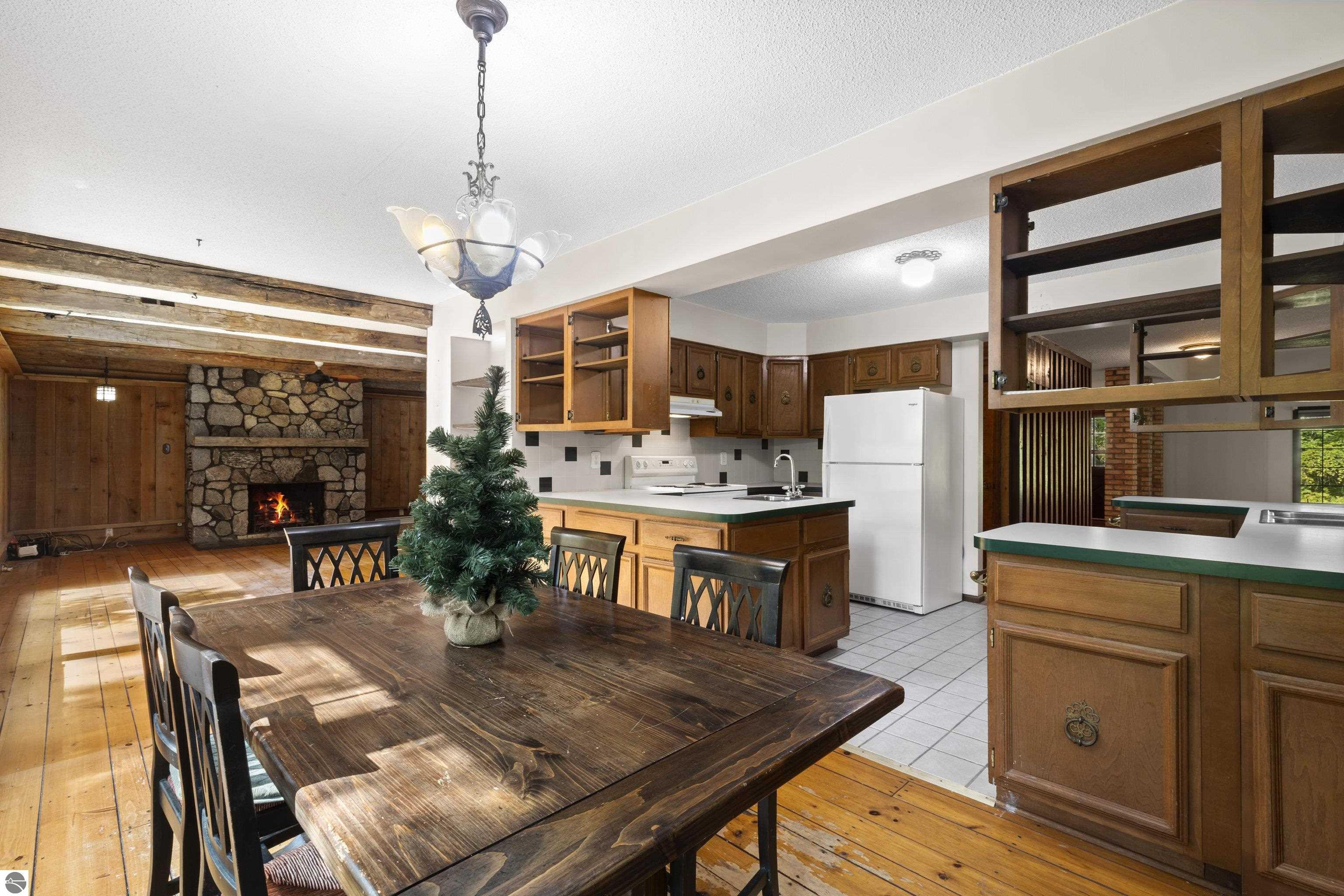 9095 Bear Creek Drive