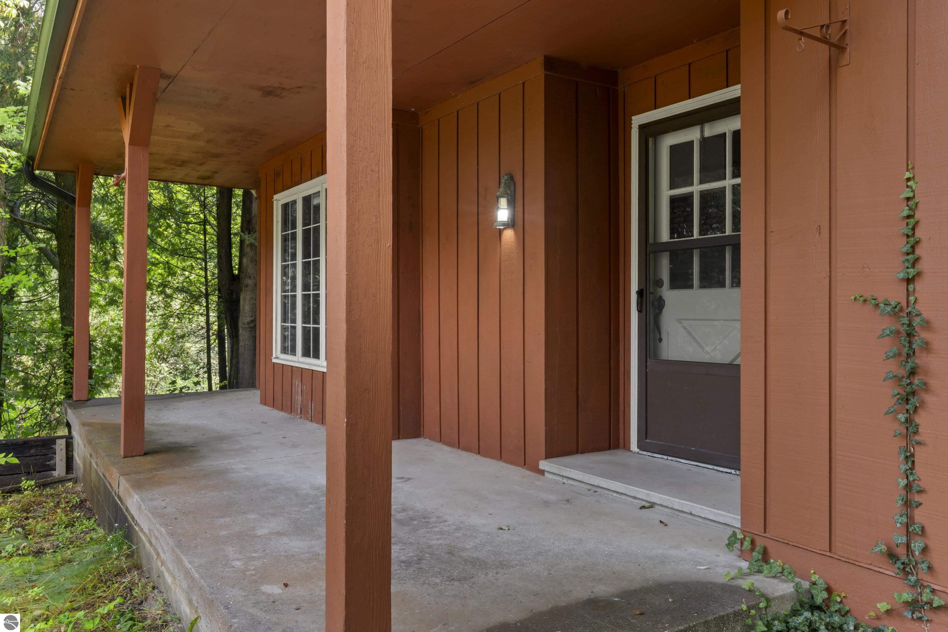 9095 Bear Creek Drive