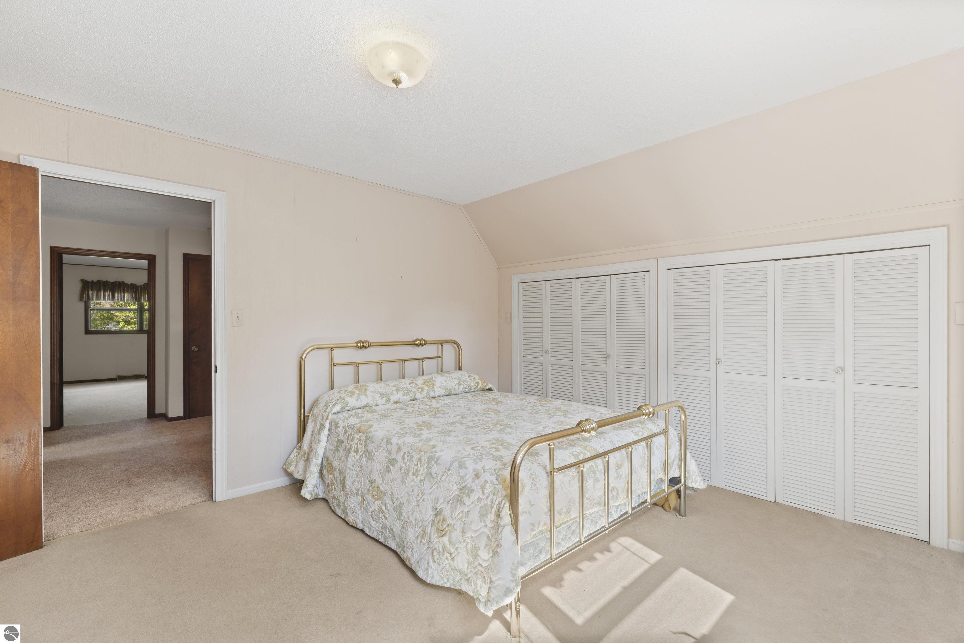 9095 Bear Creek Drive