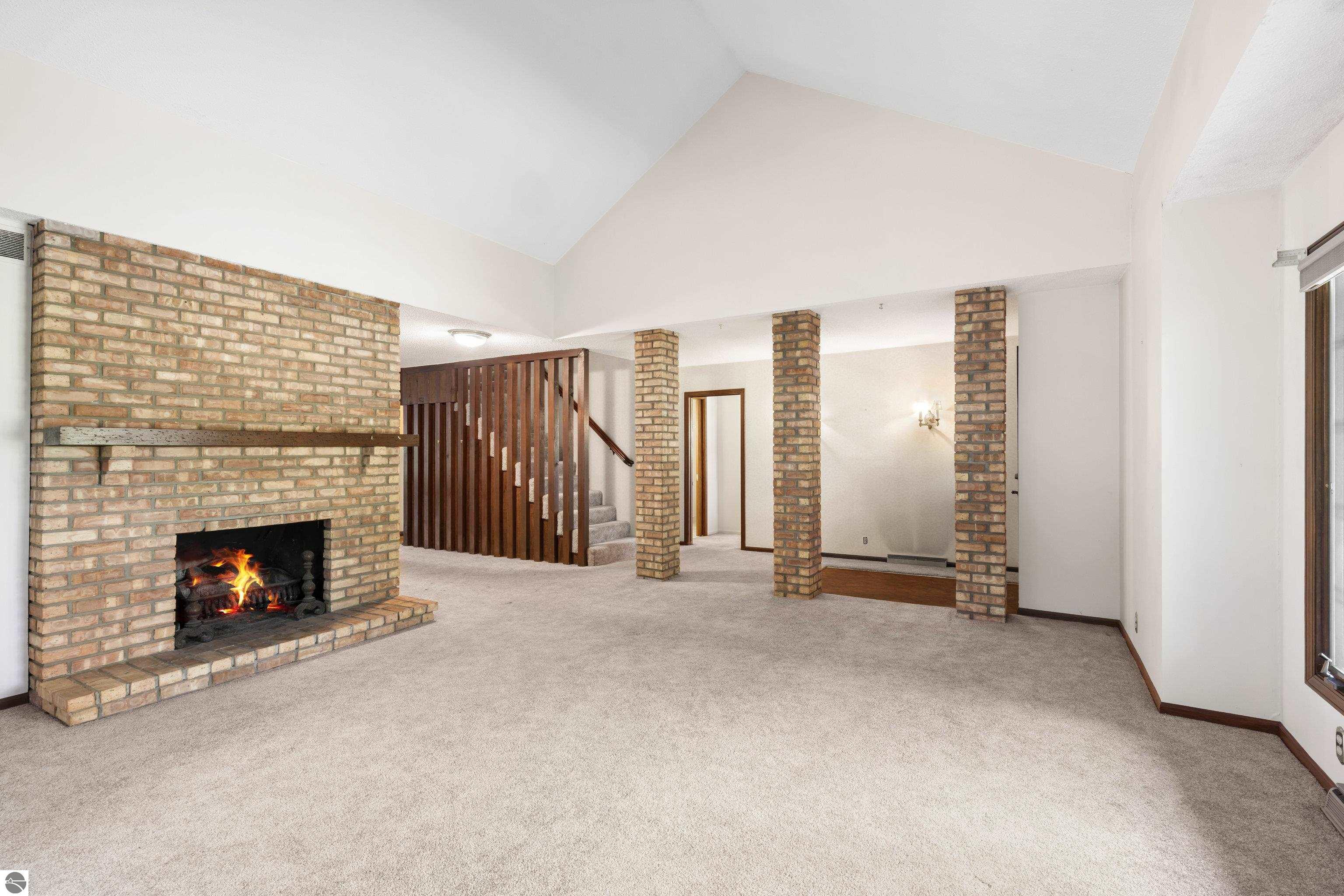 9095 Bear Creek Drive
