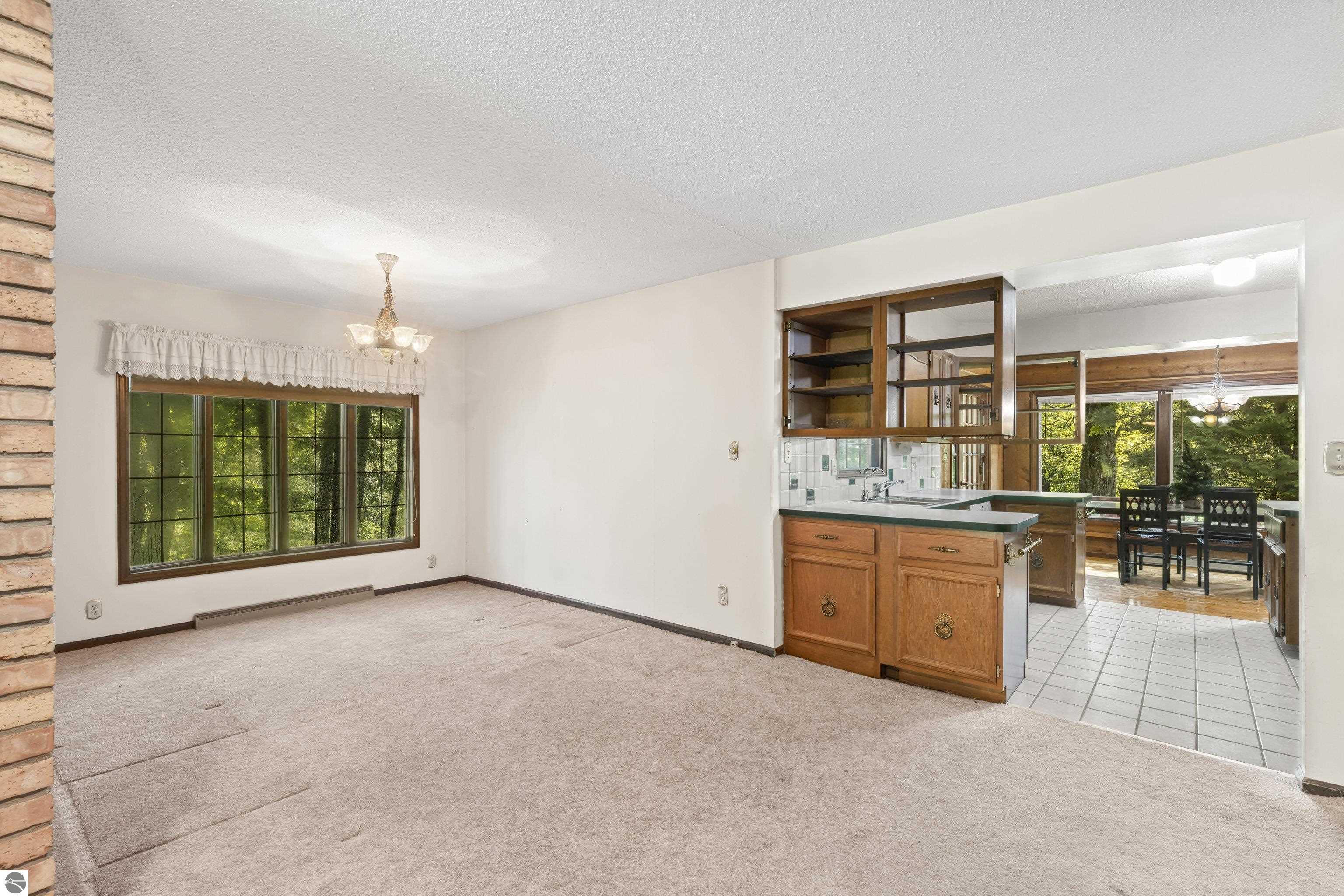9095 Bear Creek Drive