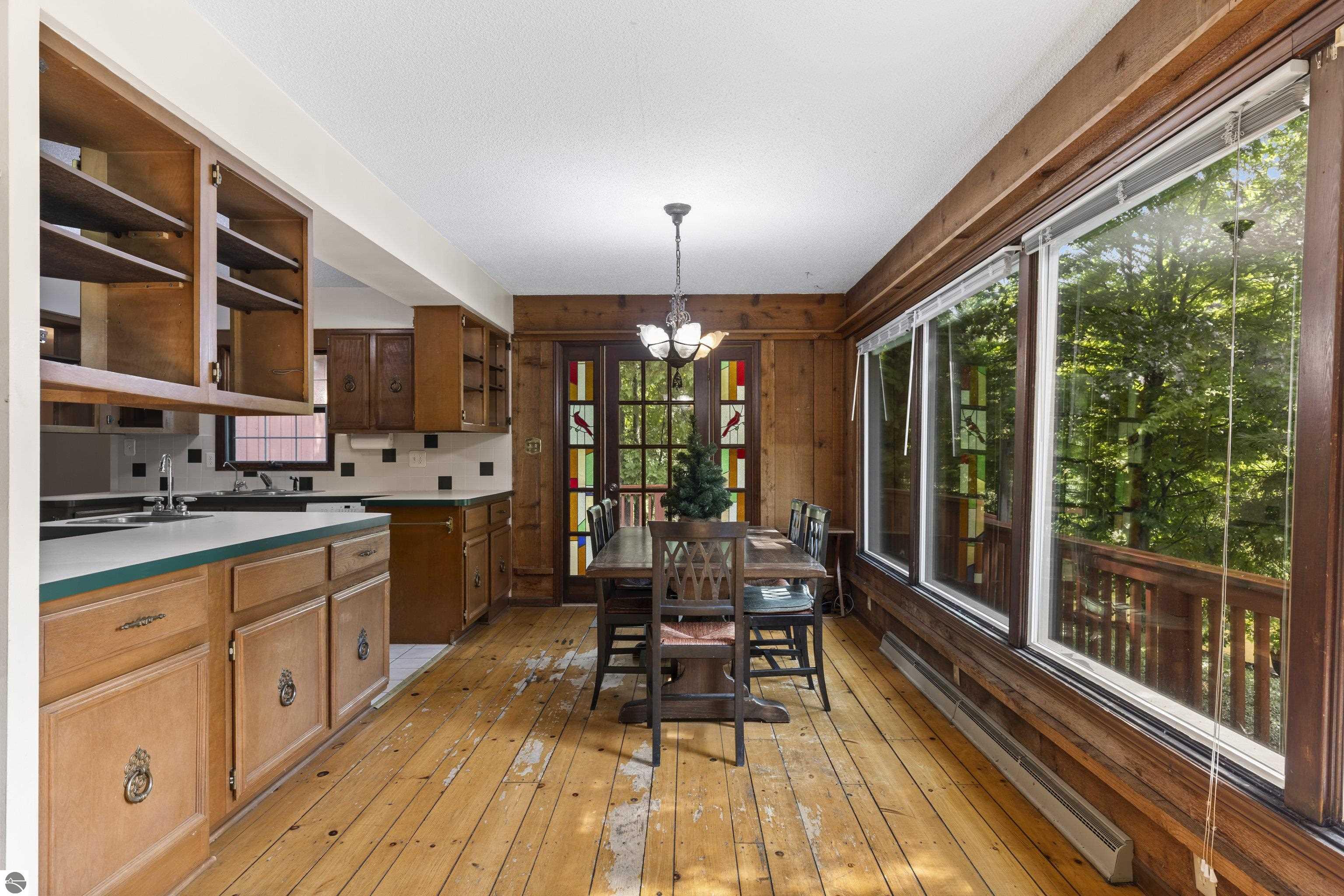 9095 Bear Creek Drive
