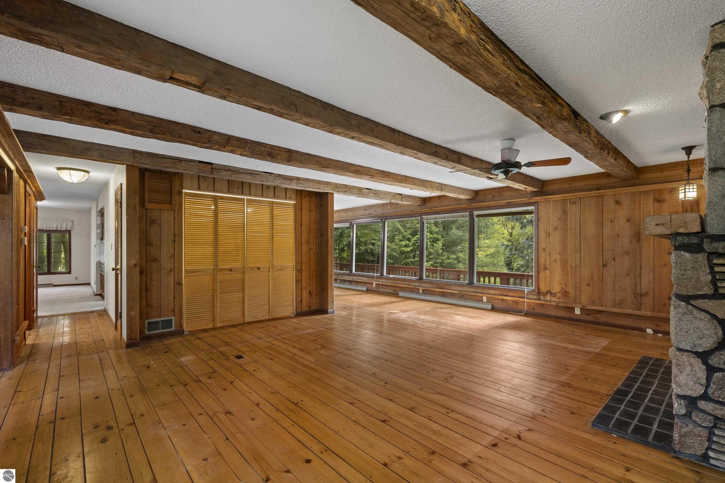 9095 Bear Creek Drive