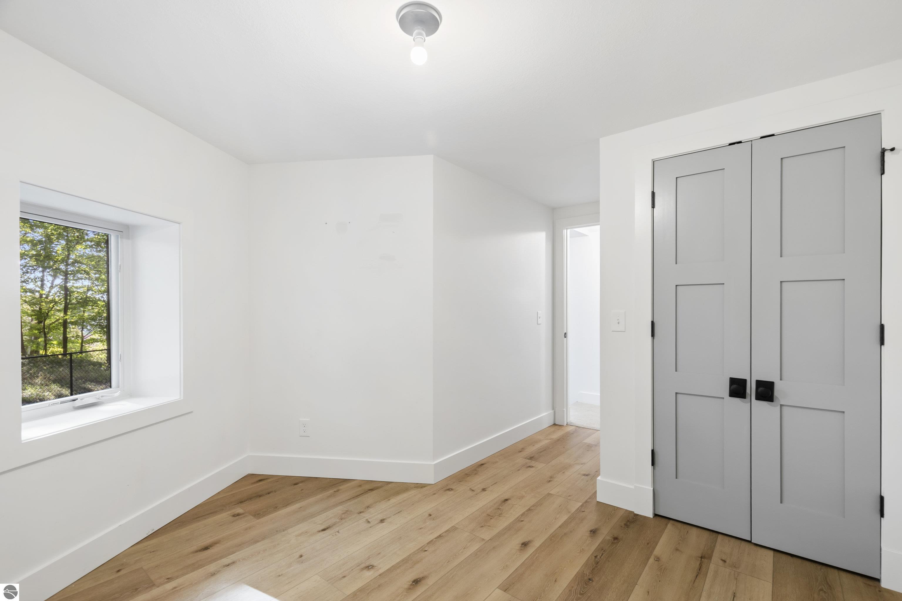 7542 Crystal Drive