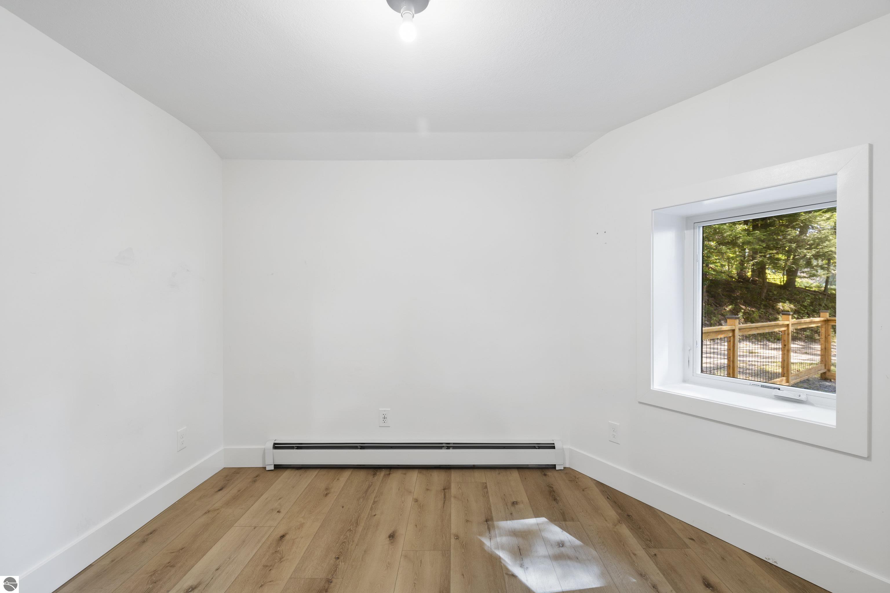 7542 Crystal Drive