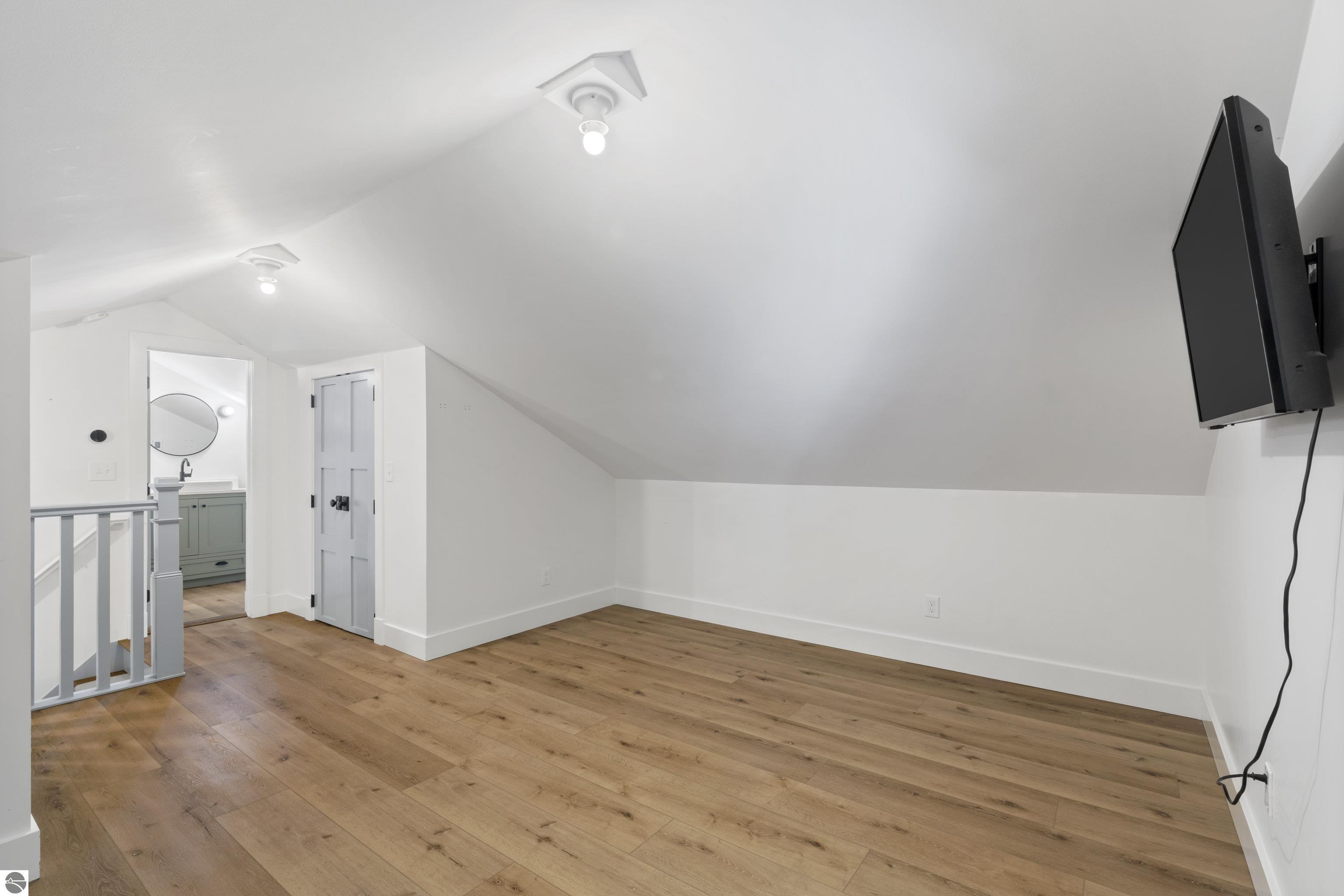 7542 Crystal Drive