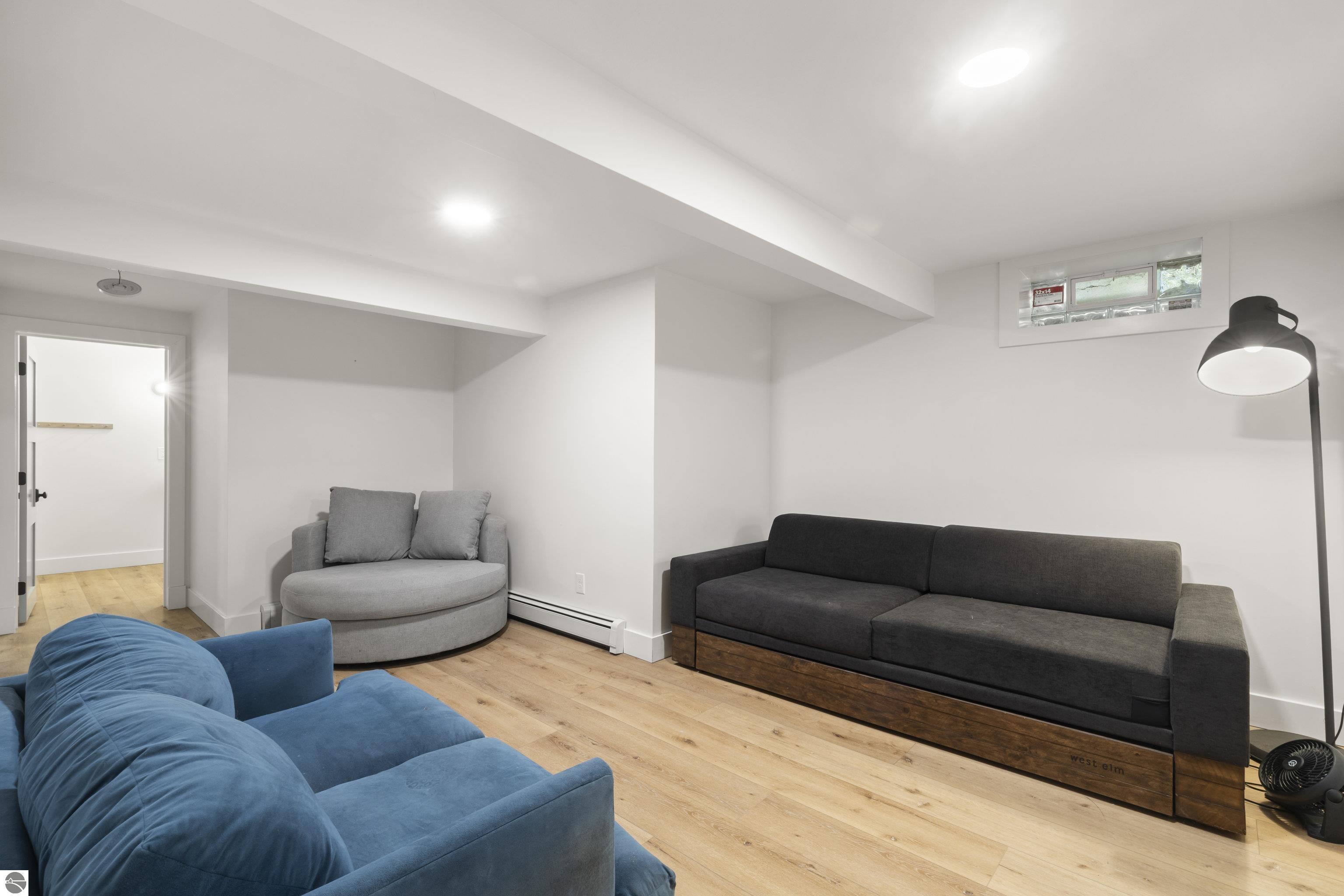 7542 Crystal Drive