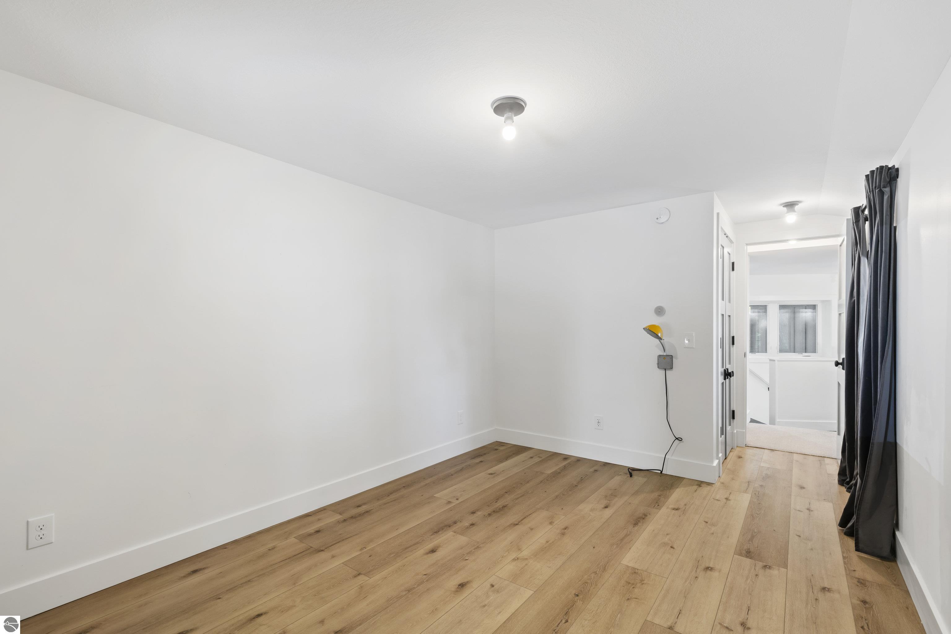 7542 Crystal Drive