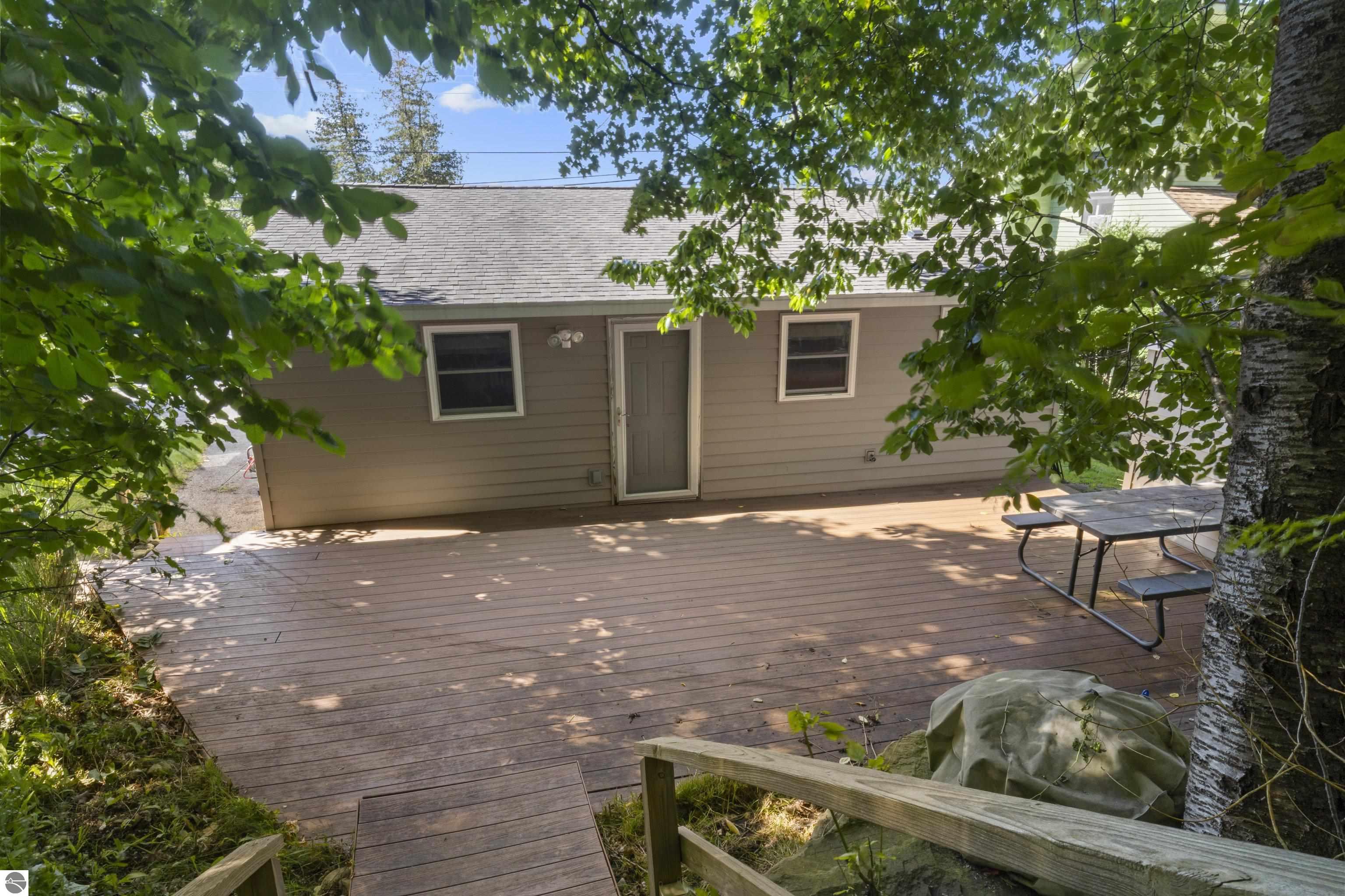 7542 Crystal Drive