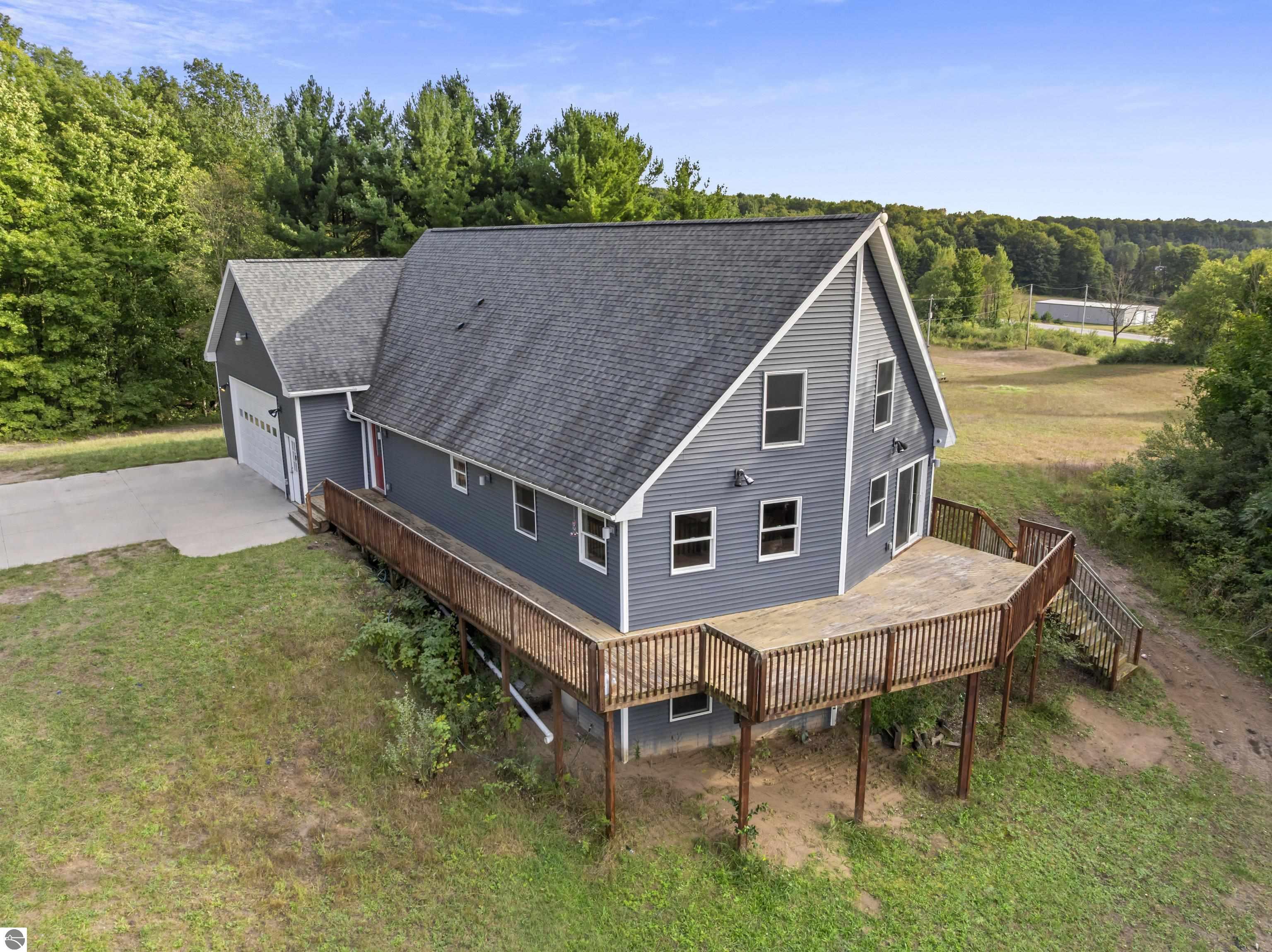 8240 Cadillac Highway