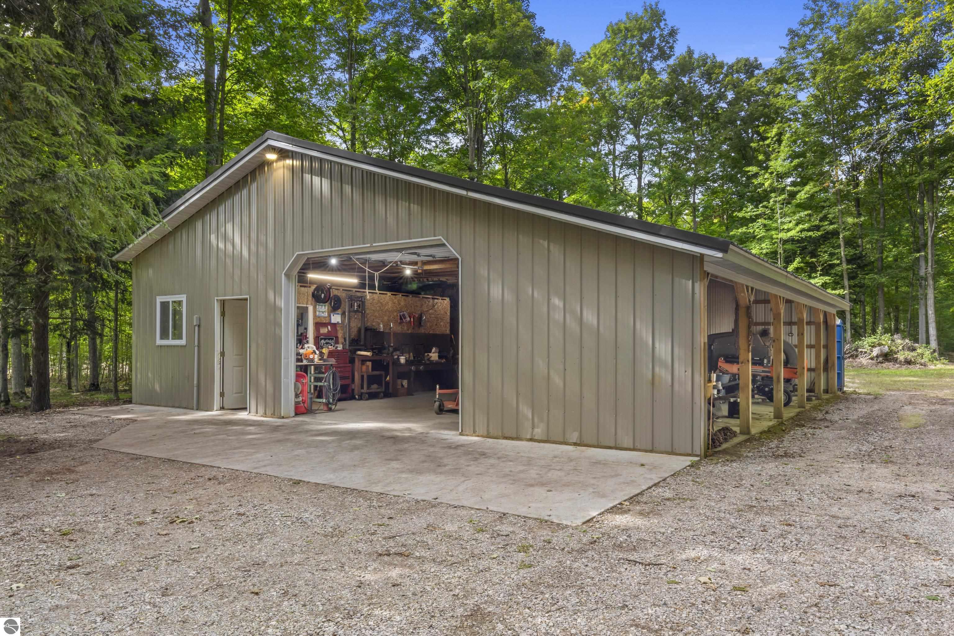7686 Indian Hill Road