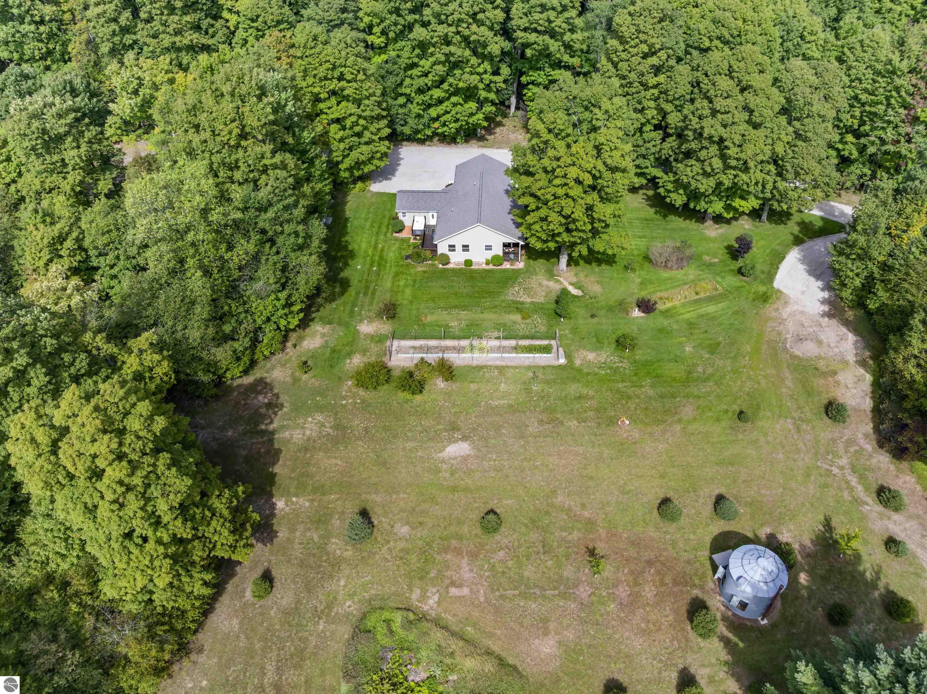7686 Indian Hill Road