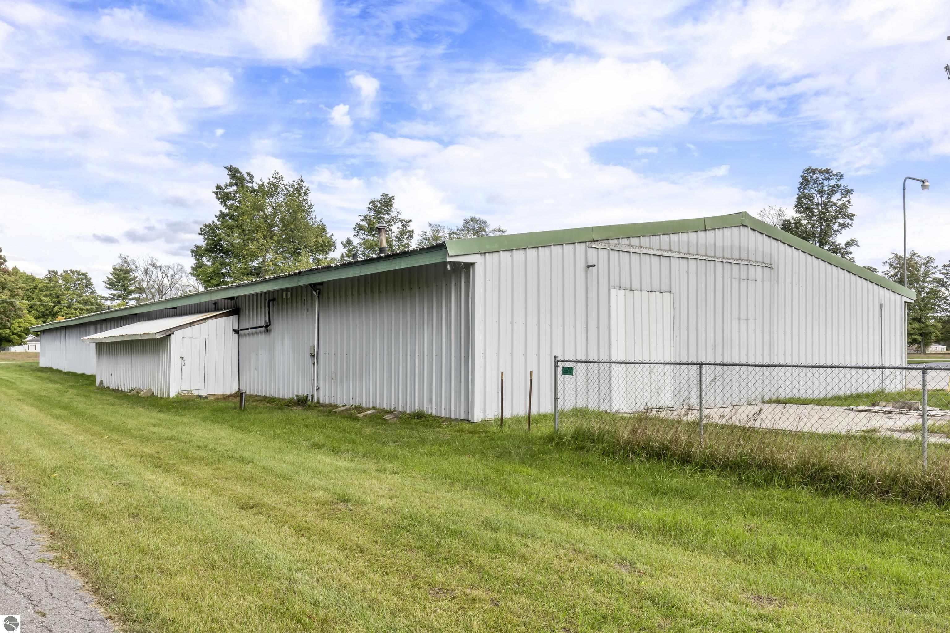 18641 Cadillac Highway