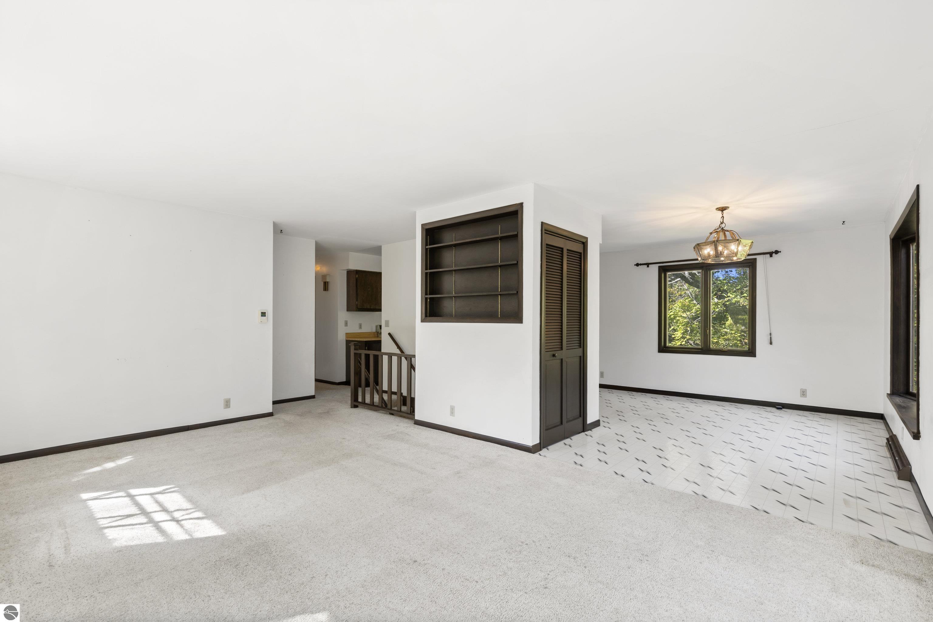 4477 Mollineaux Road