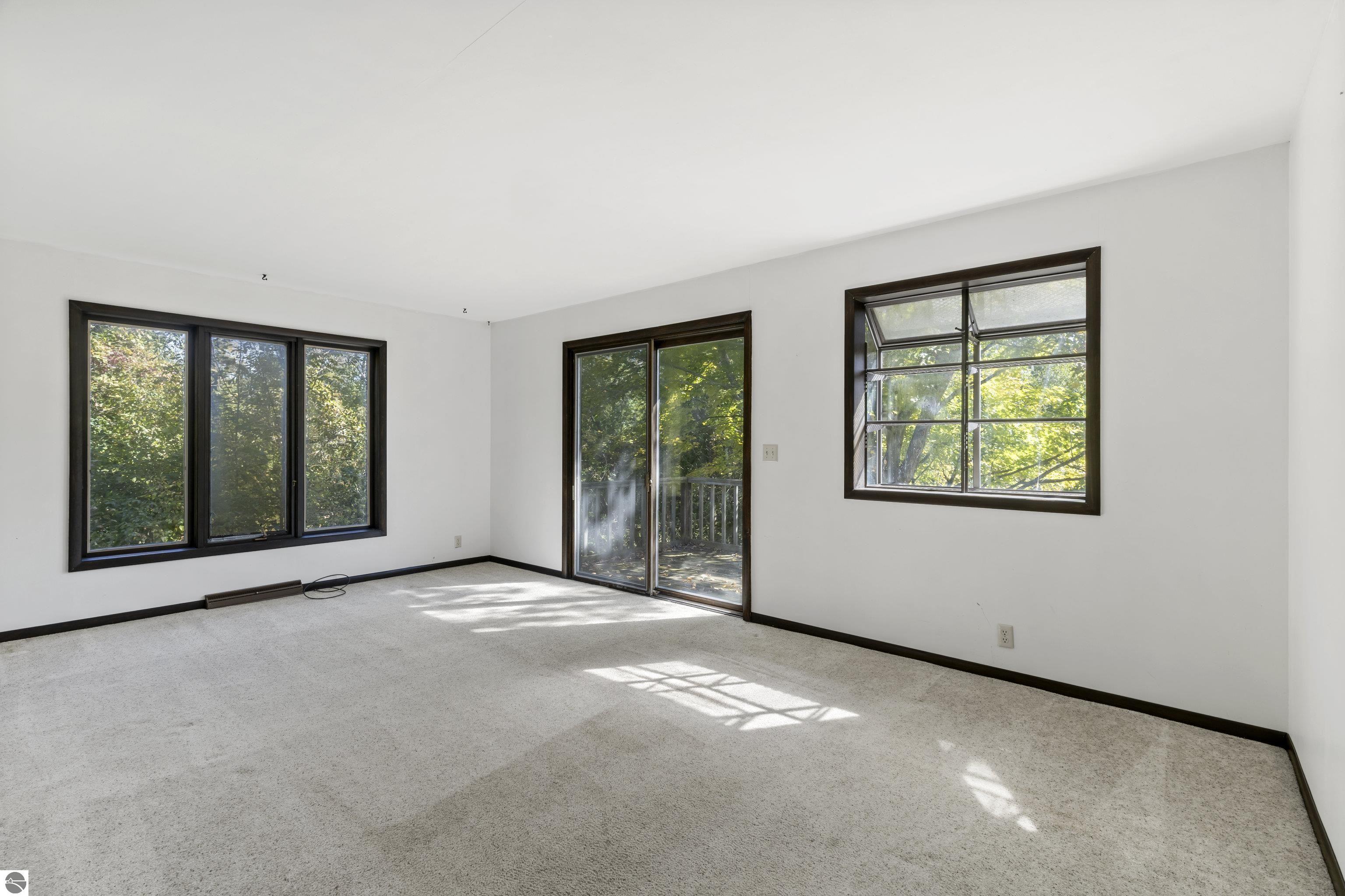 4477 Mollineaux Road