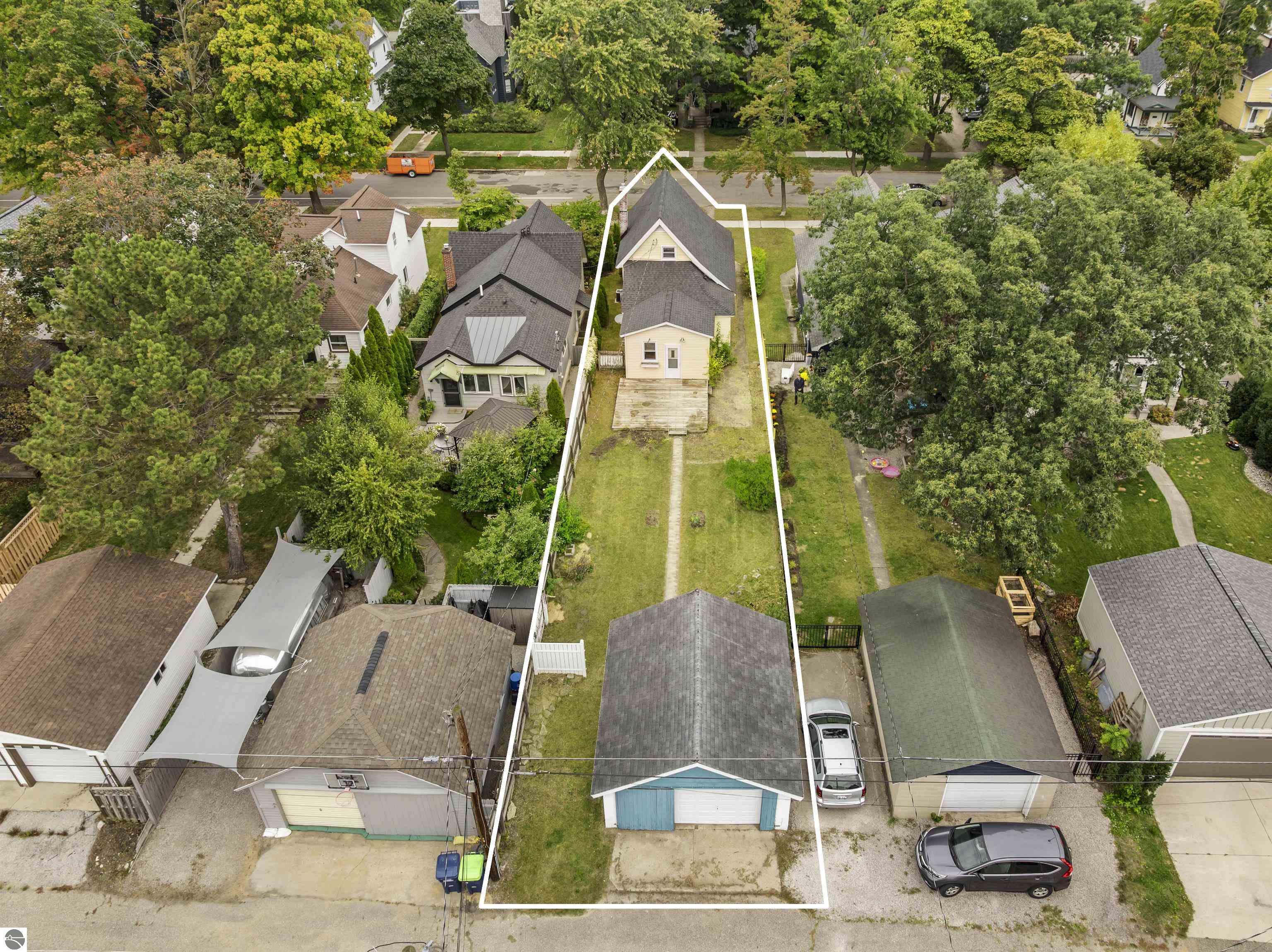 242 E Tenth Street