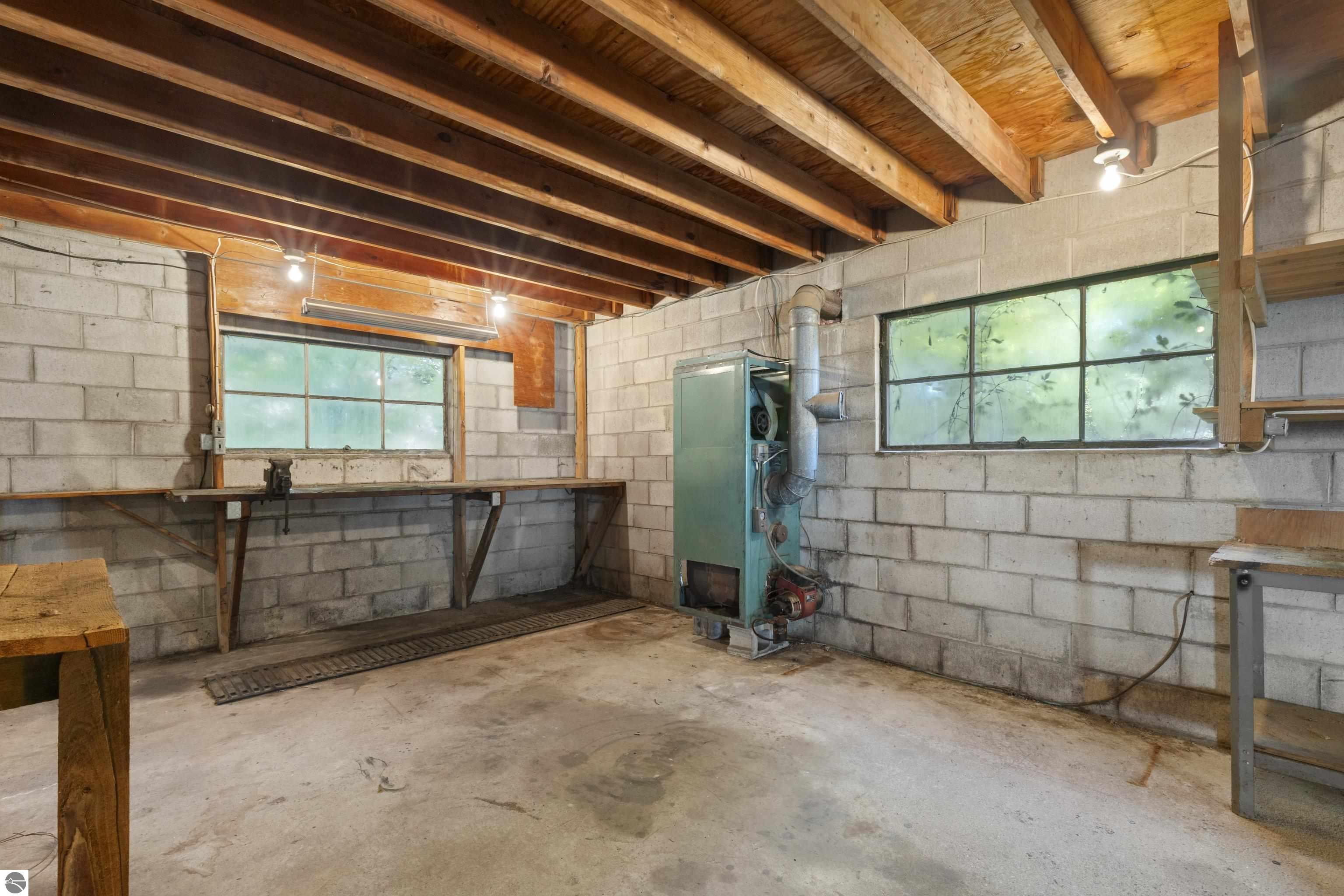 2683 Forrest Road