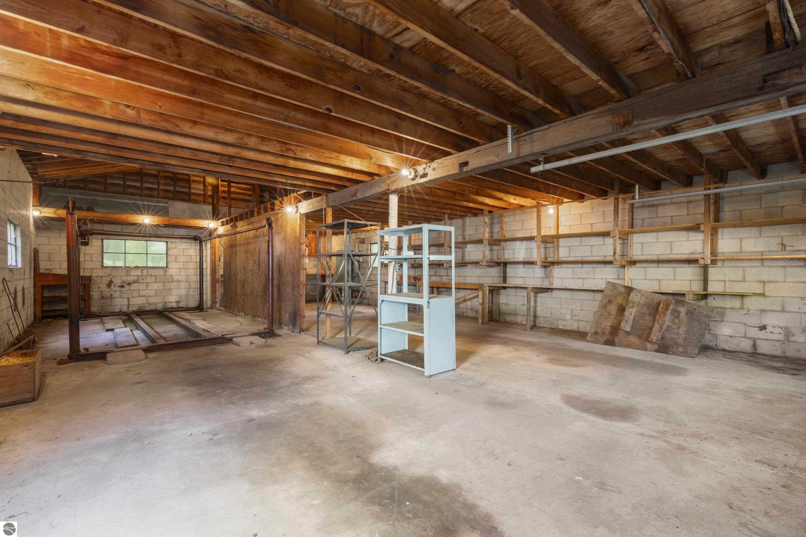 2683 Forrest Road