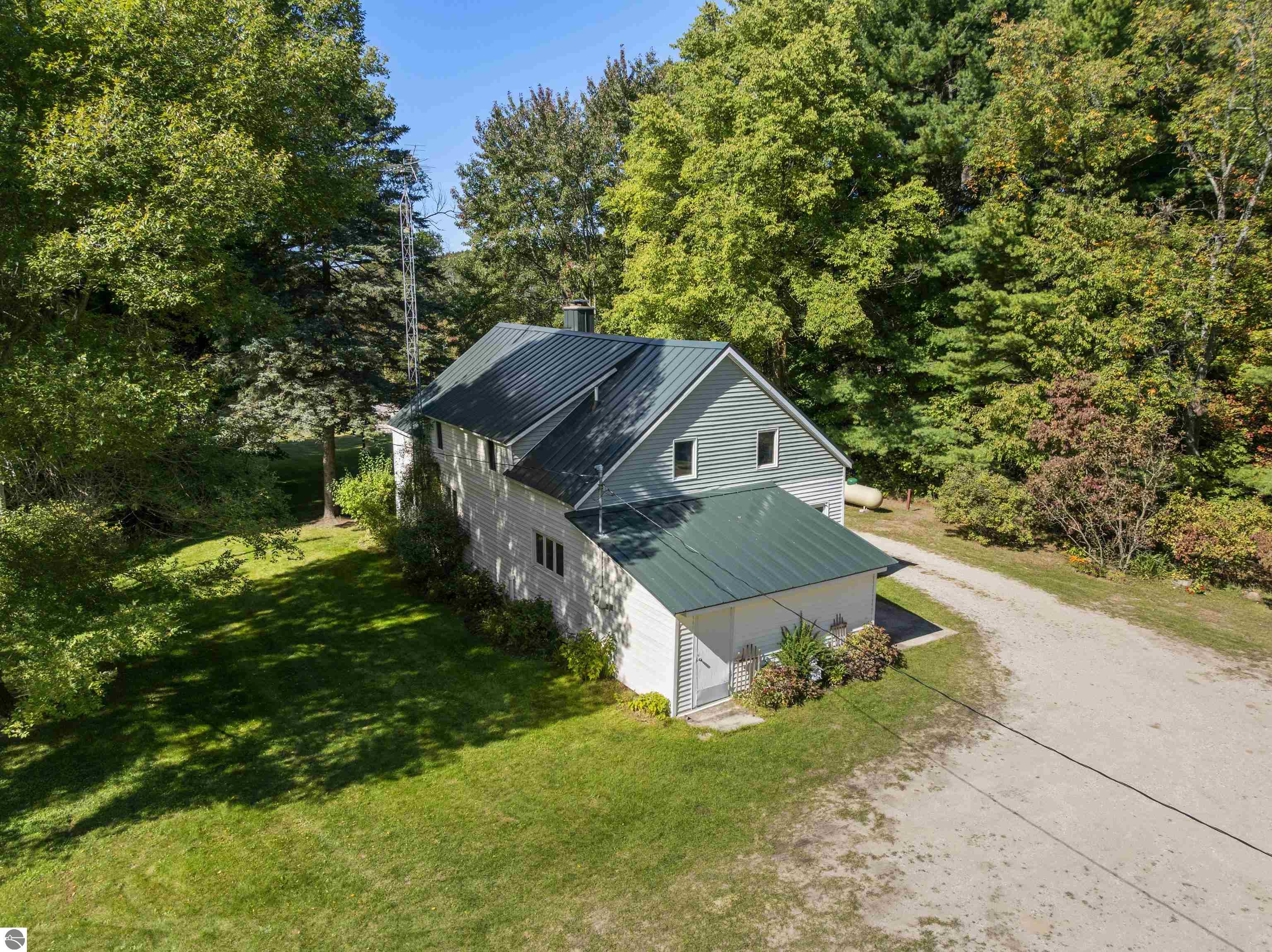 2683 Forrest Road