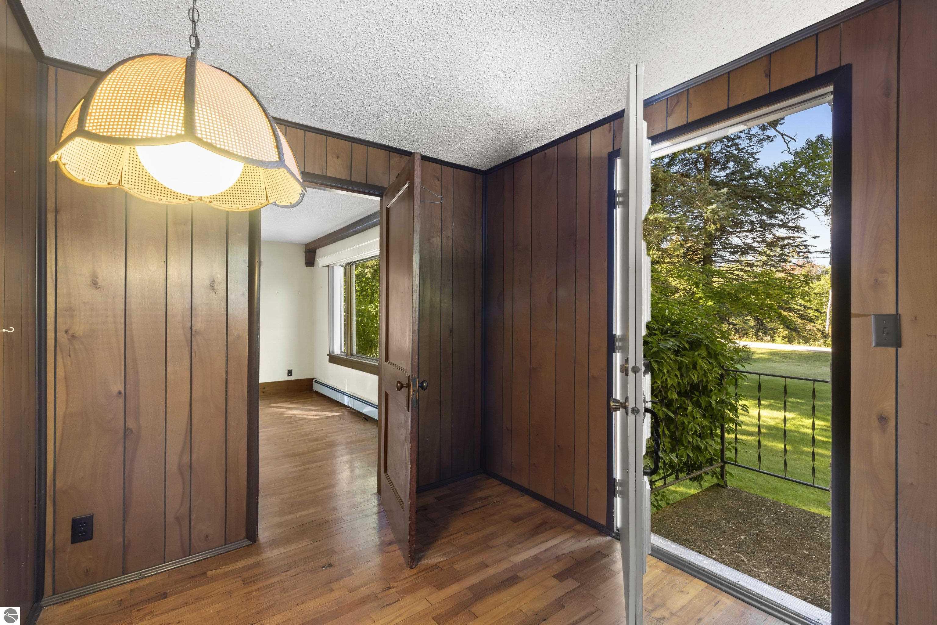 2683 Forrest Road