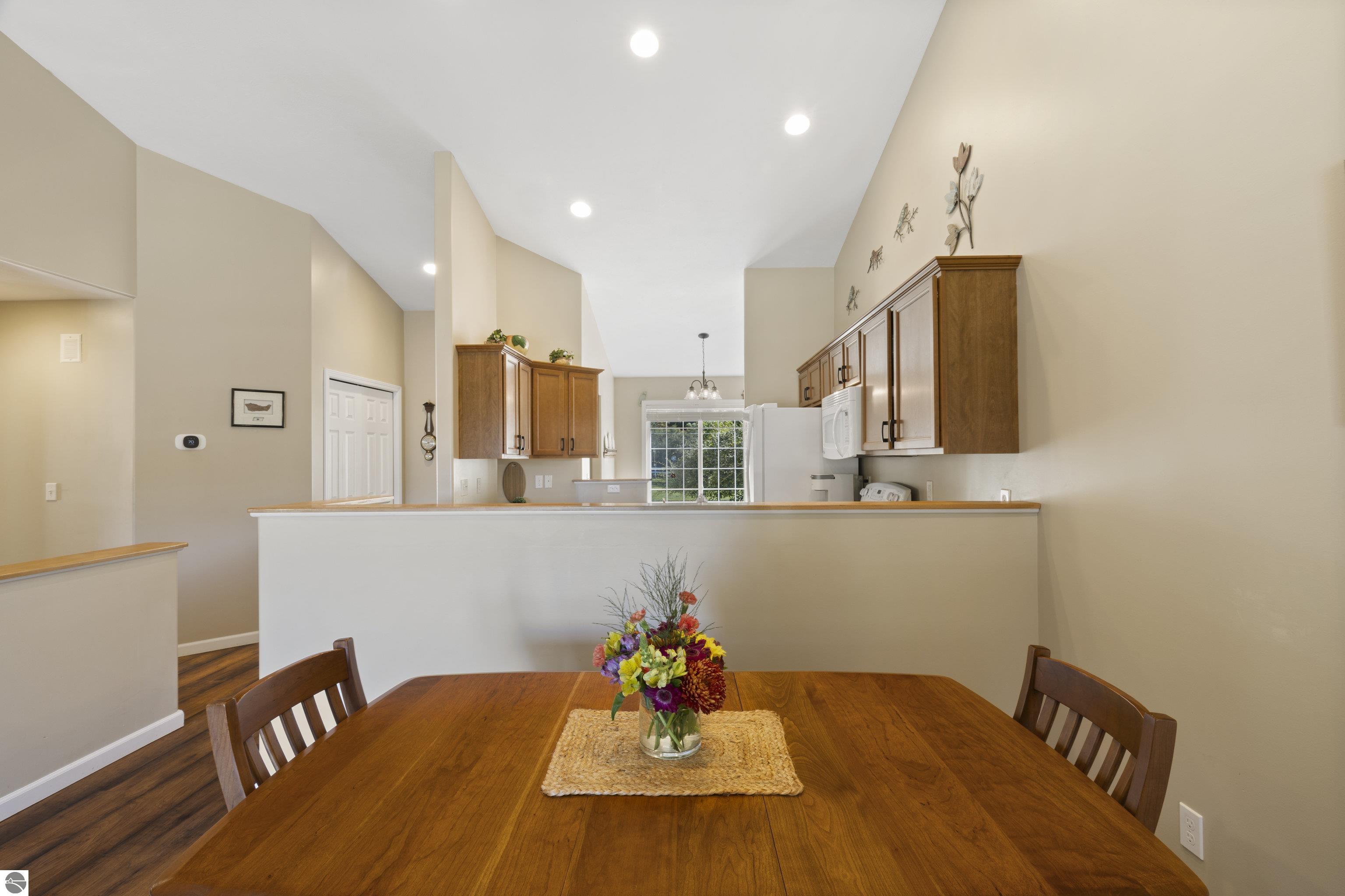 6563 MacDonald Road # 8 Unit: #8